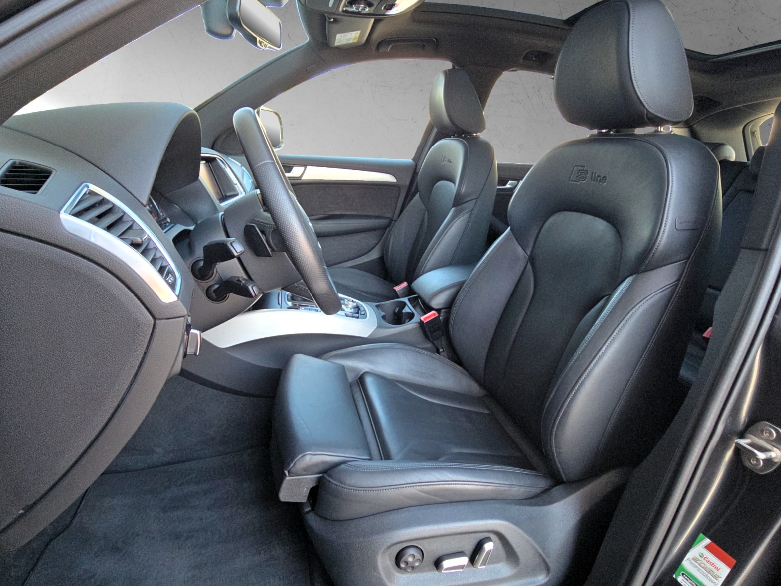 AUDI Q5 3.0 TDI clean quattro S-tronic S-Line-image-9
