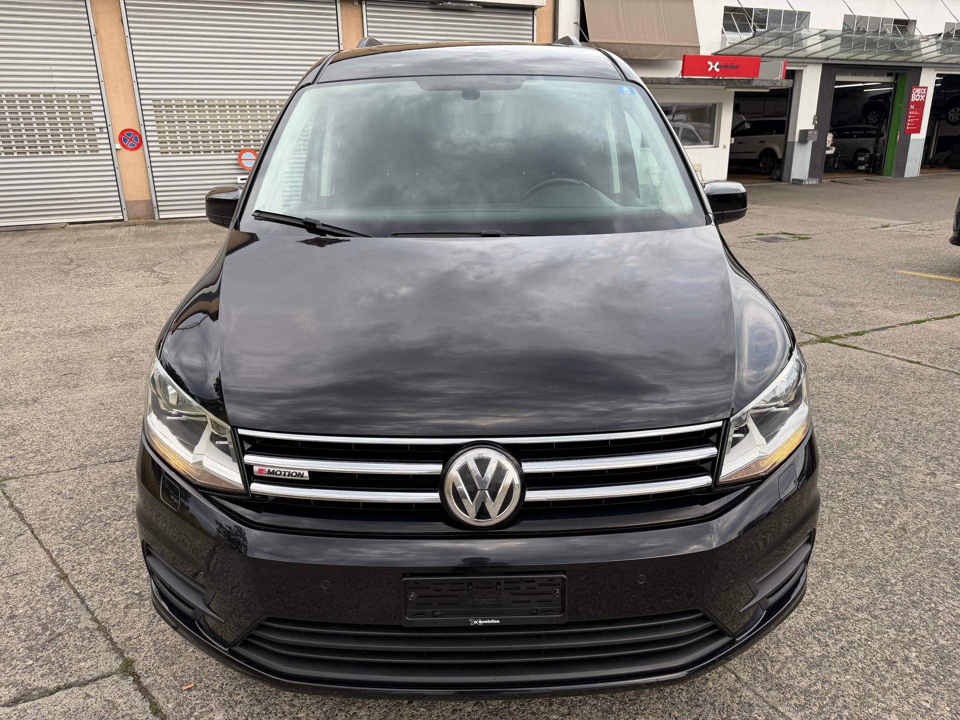 VW Caddy Maxi 2.0 TDI Comfortline 4Motion DSG-image-6