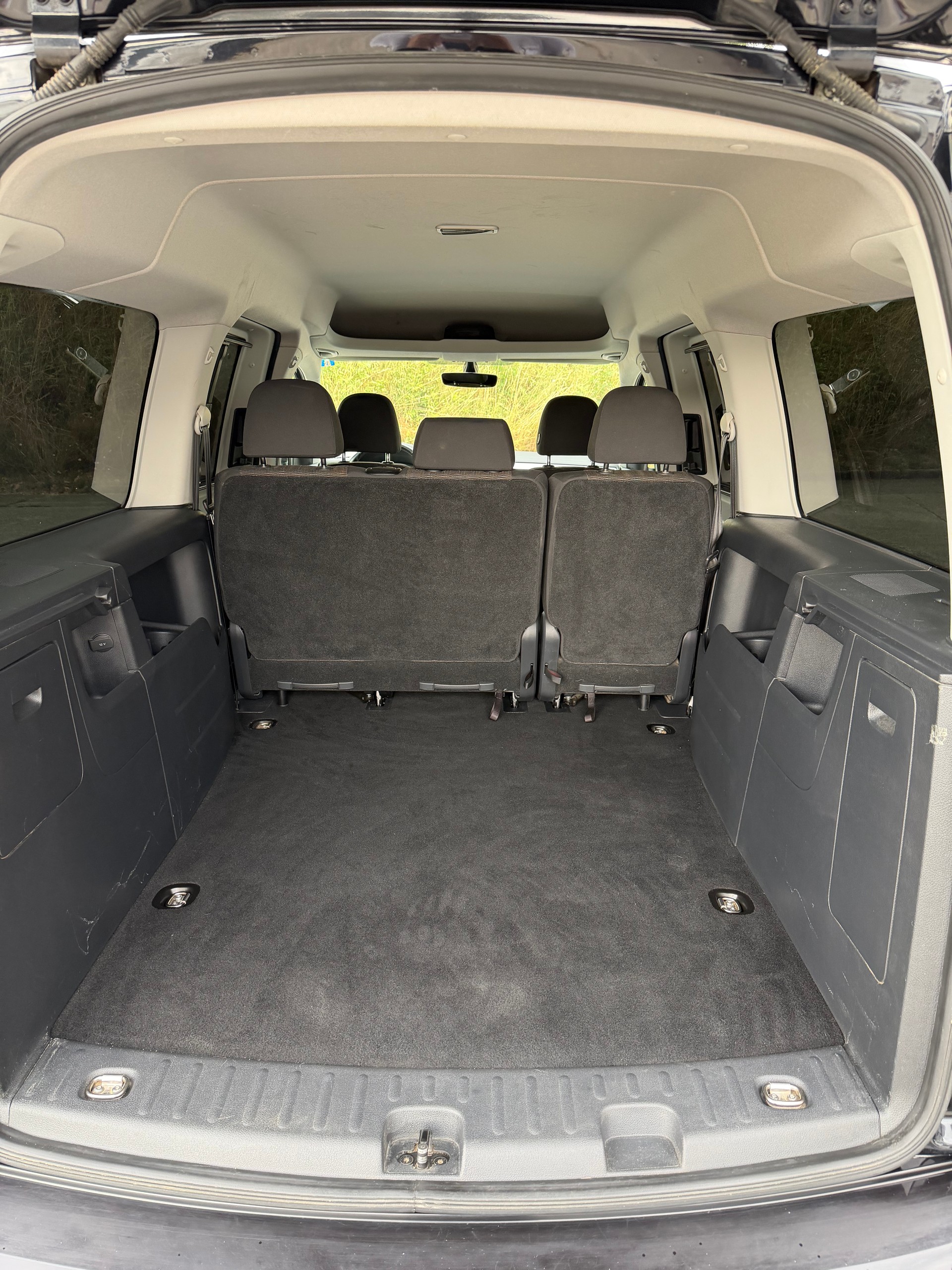 VW Caddy Maxi 2.0 TDI Comfortline 4Motion DSG-image-10