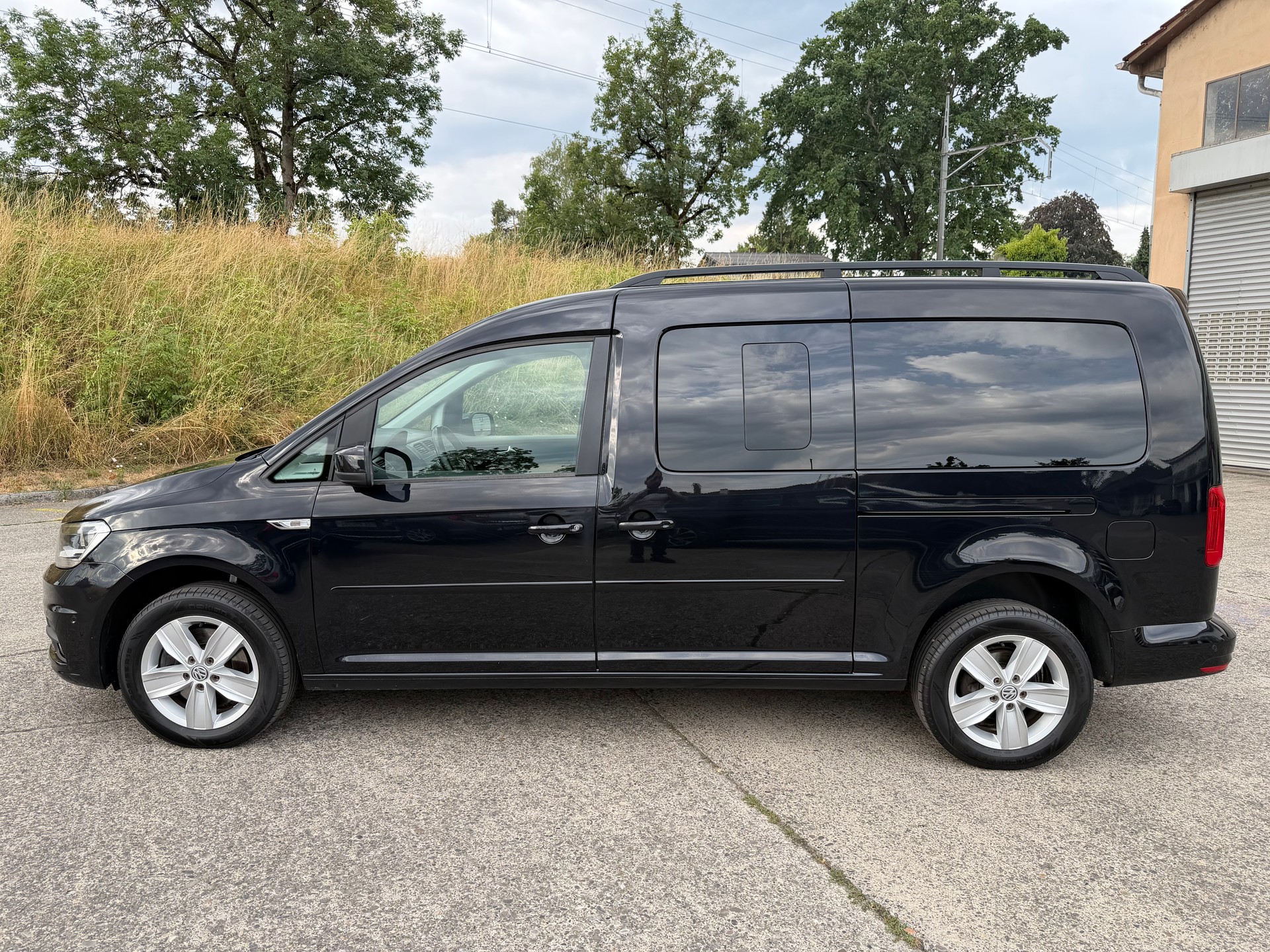 VW Caddy Maxi 2.0 TDI Comfortline 4Motion DSG-image-1