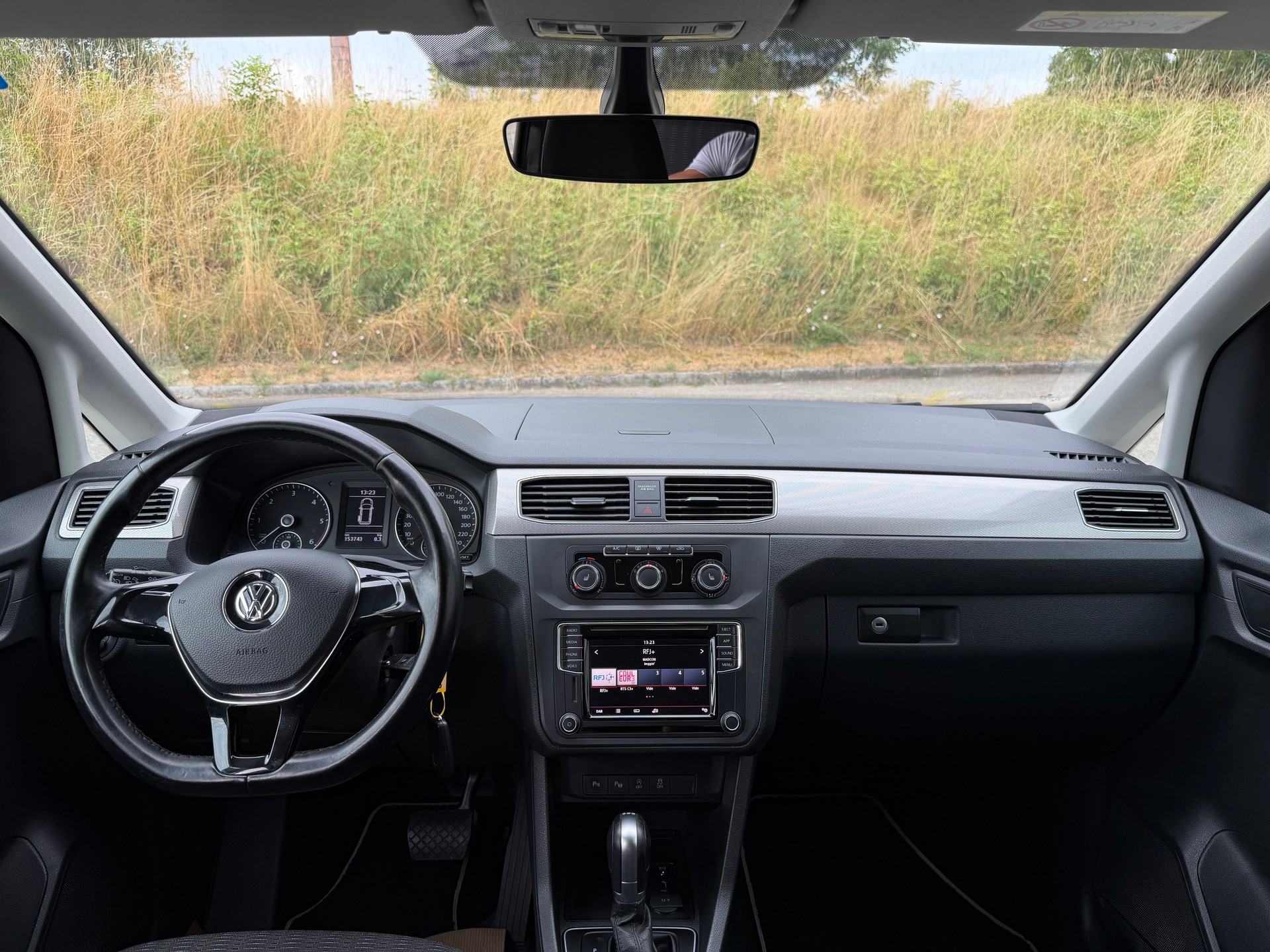 VW Caddy Maxi 2.0 TDI Comfortline 4Motion DSG-image-9