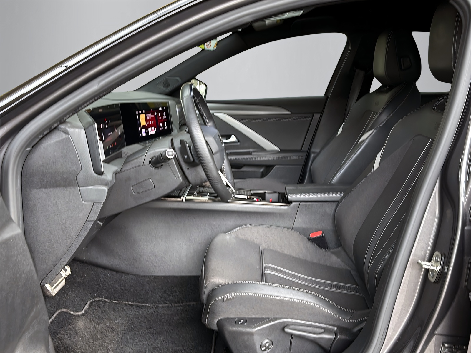 OPEL Astra L 1.2 T 130 GS-image-2