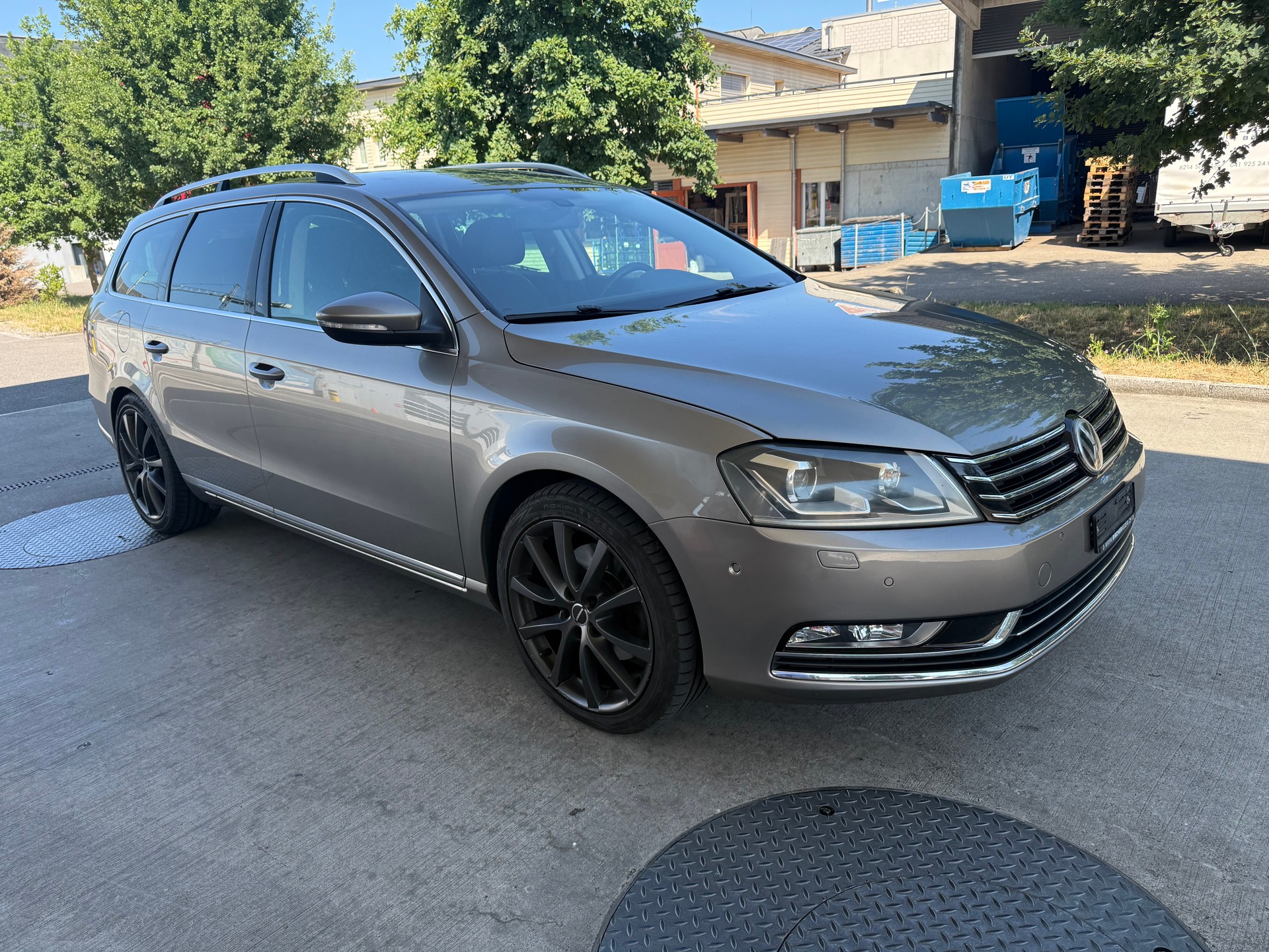 VW Passat Variant 2.0 TDI BMT Highline 4MDSG-image-2