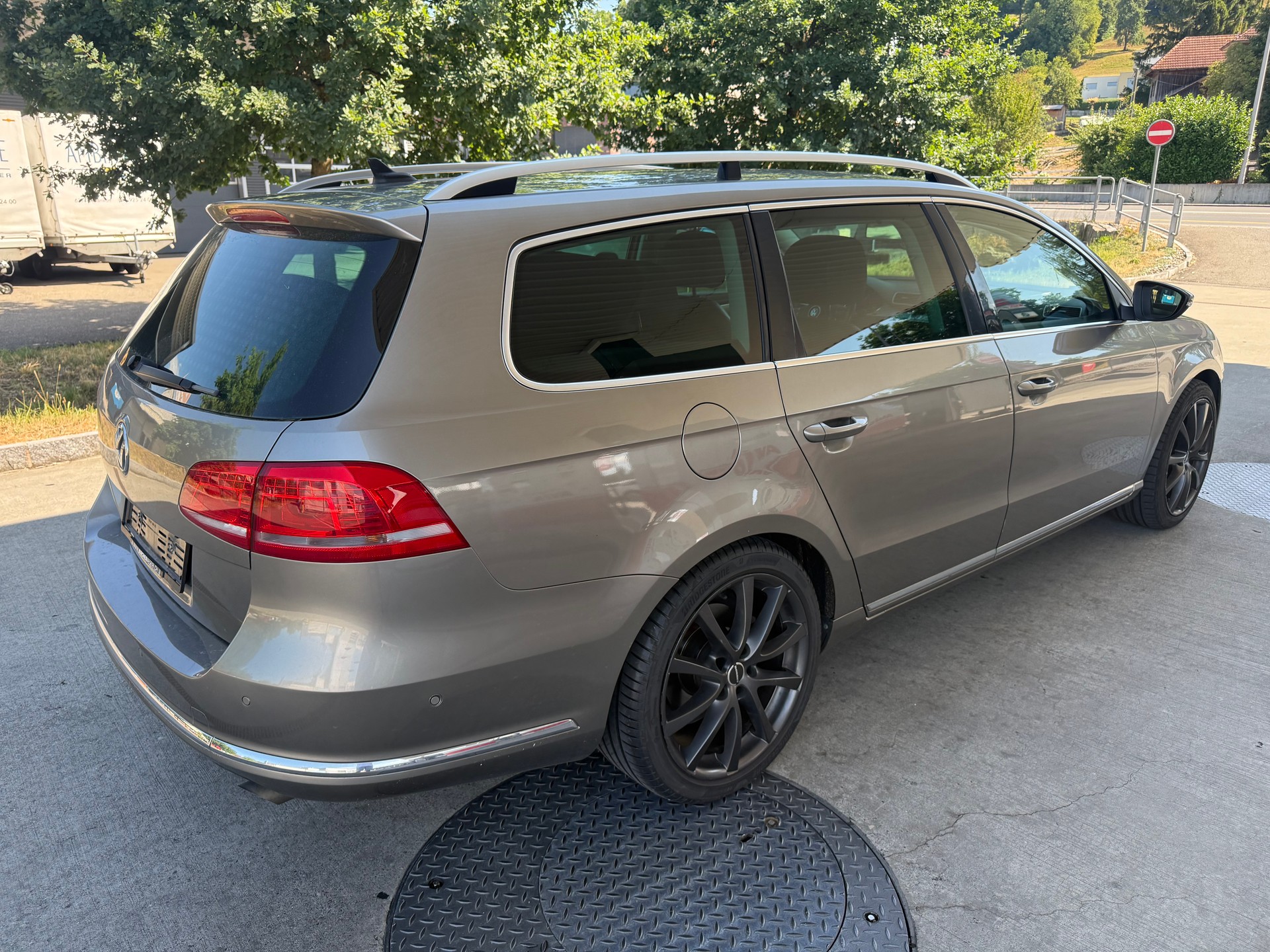 VW Passat Variant 2.0 TDI BMT Highline 4MDSG-image-3
