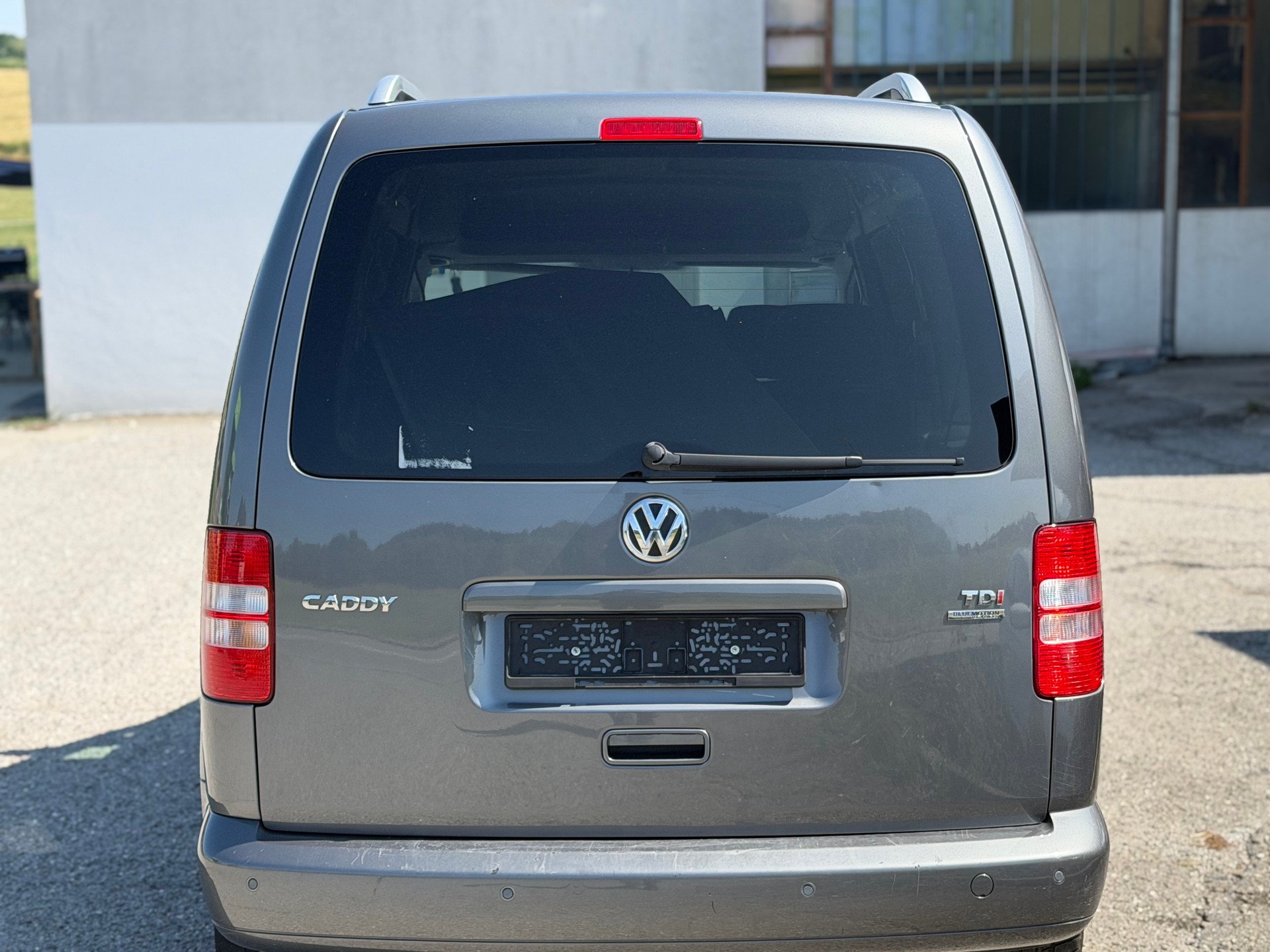 VW Caddy Maxi 1.6 TDI CR Blue Motion Family CUP-image-3