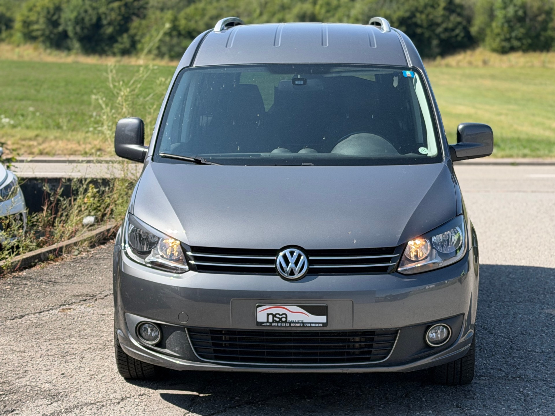 VW Caddy Maxi 1.6 TDI CR Blue Motion Family CUP-image-1