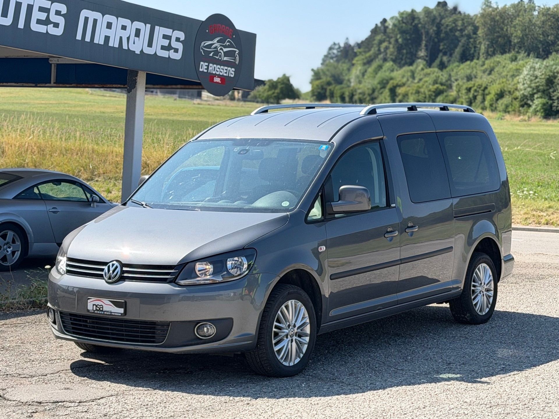 VW Caddy Maxi 1.6 TDI CR Blue Motion Family CUP-image-2