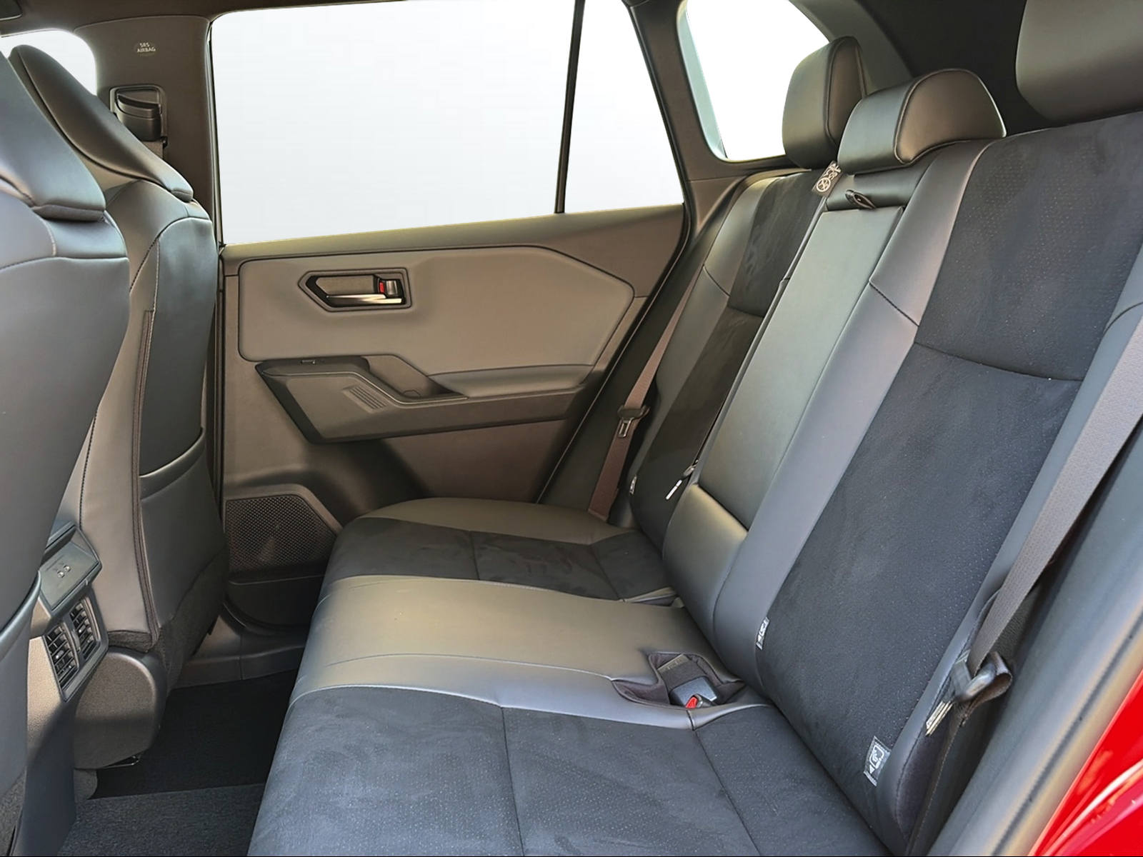 TOYOTA RAV-4 2.5 PHEV GR Sport e-CVT 4WD-image-8