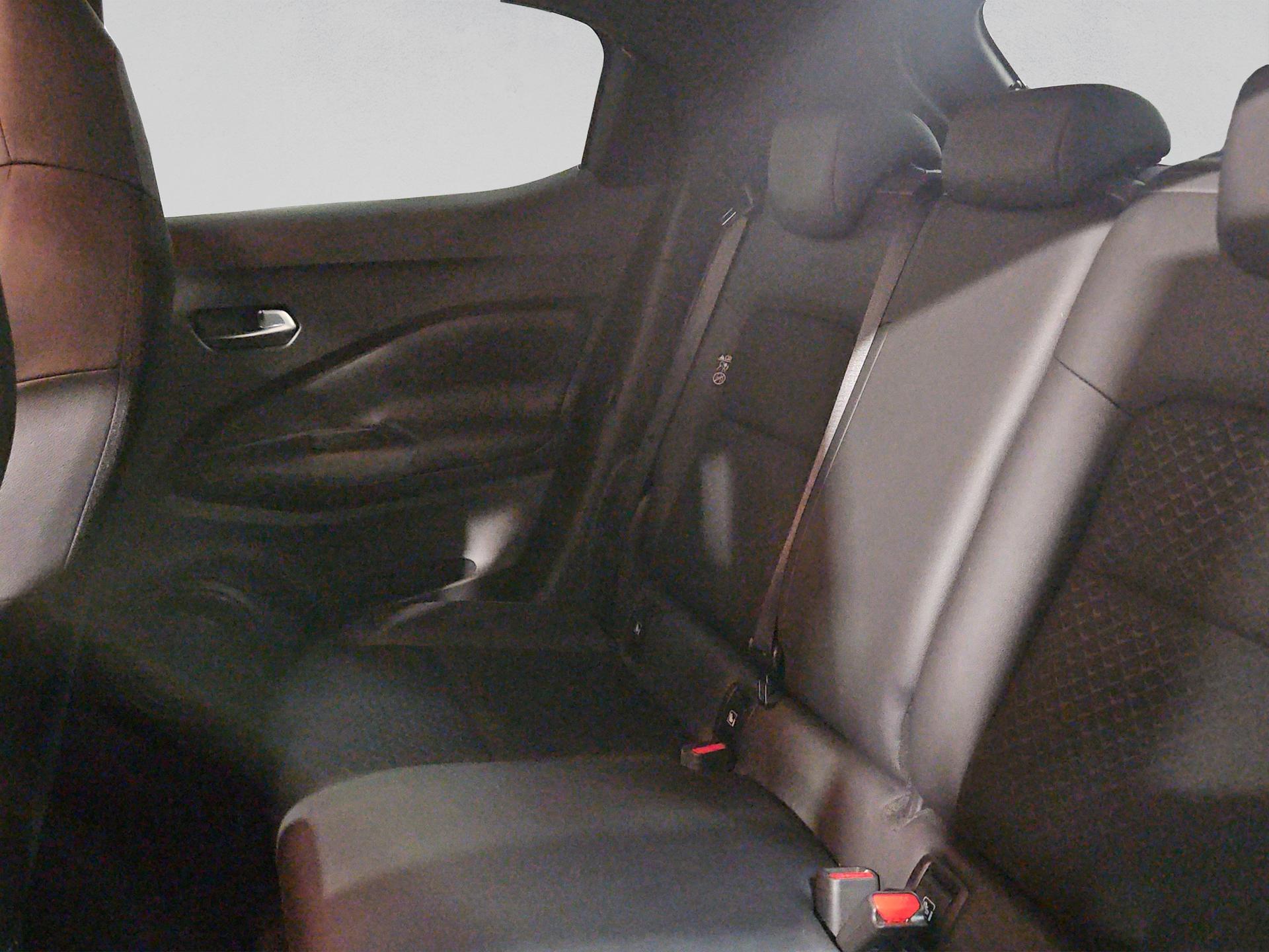 NISSAN Juke 1.6 FHEV N-Connecta-image-13