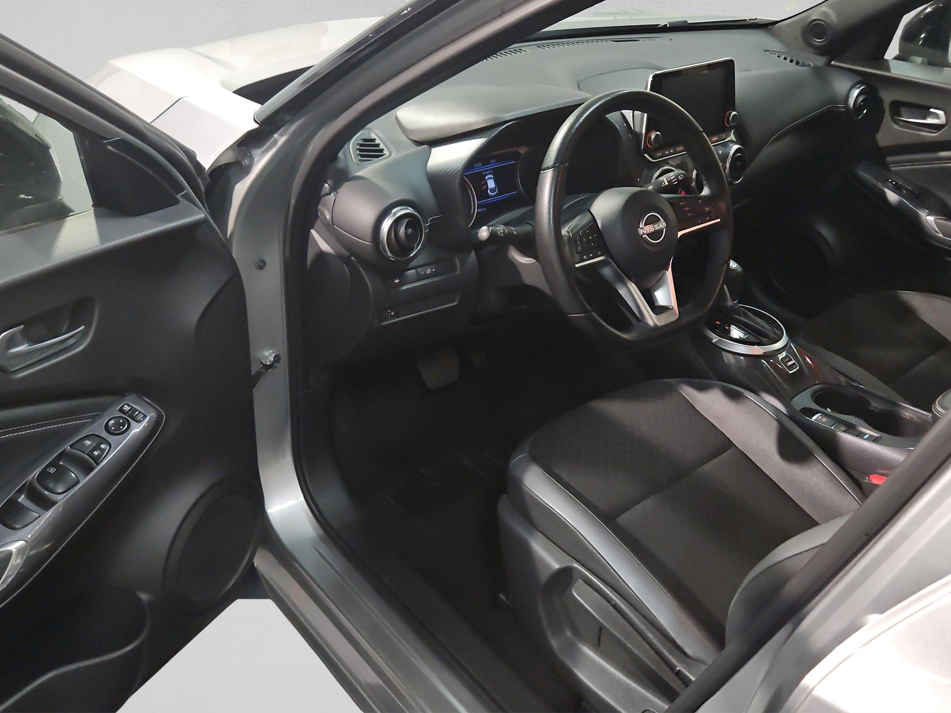 NISSAN Juke 1.6 FHEV N-Connecta-image-23