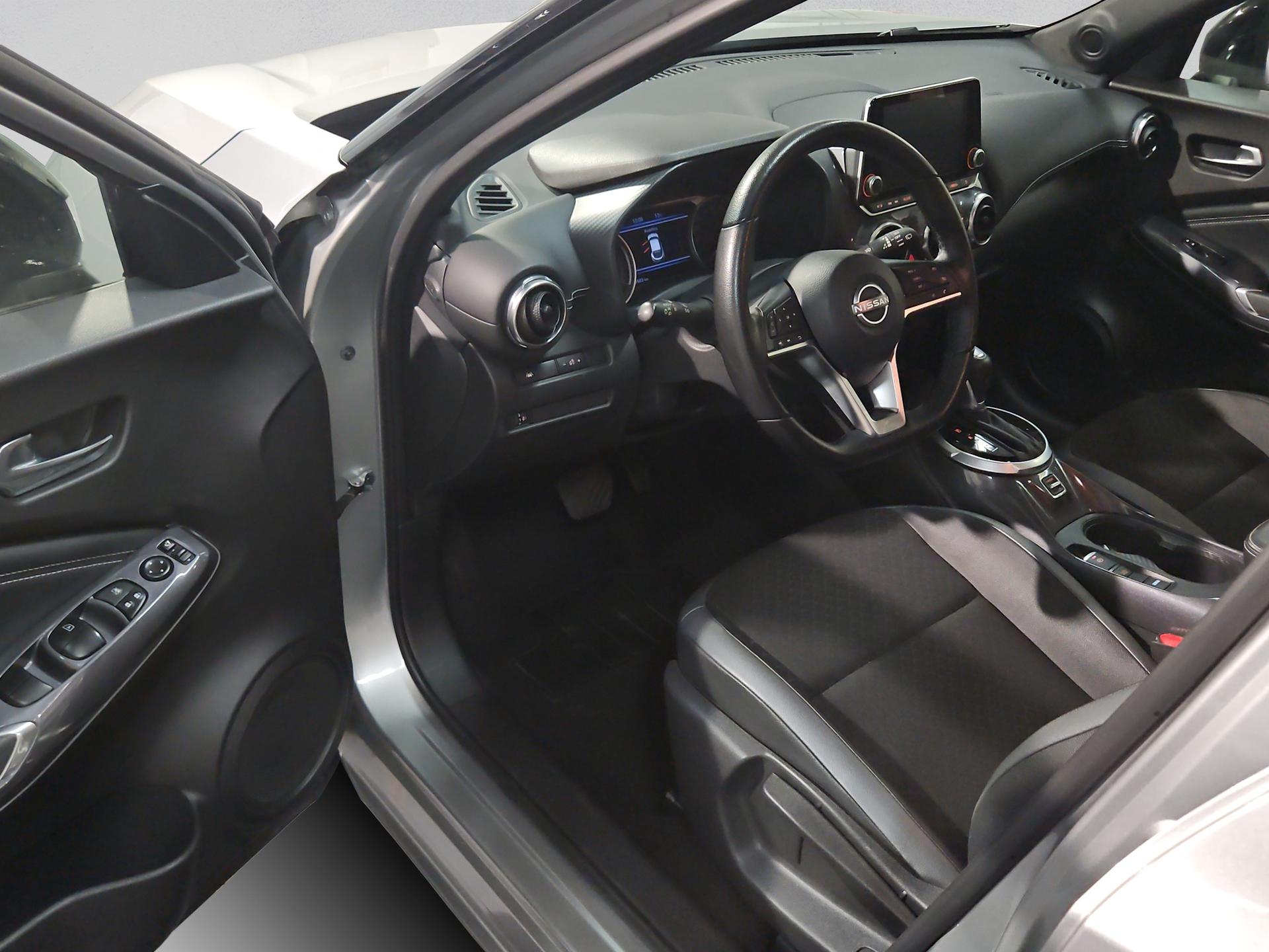 NISSAN Juke 1.6 FHEV N-Connecta-image-23