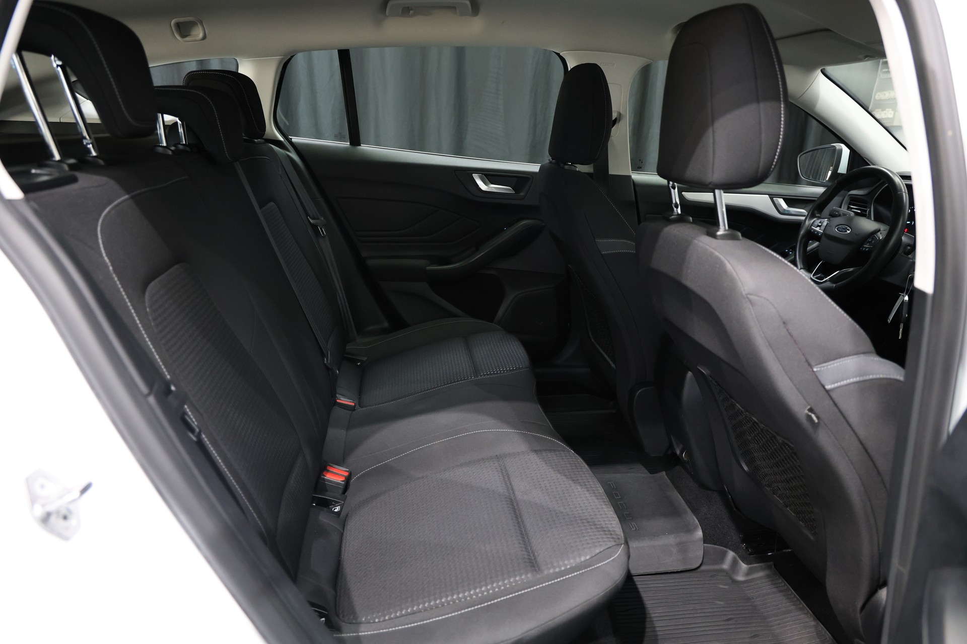 FORD Focus 1.0 SCTi Cool Connect-image-15