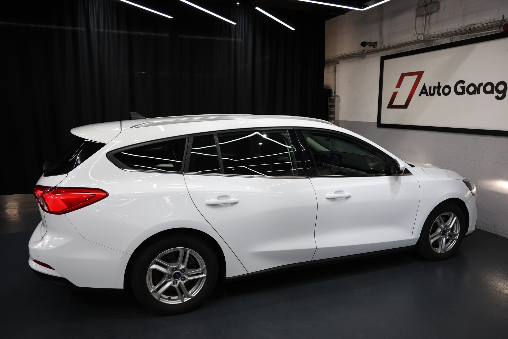 FORD Focus 1.0 SCTi Cool Connect-image-14