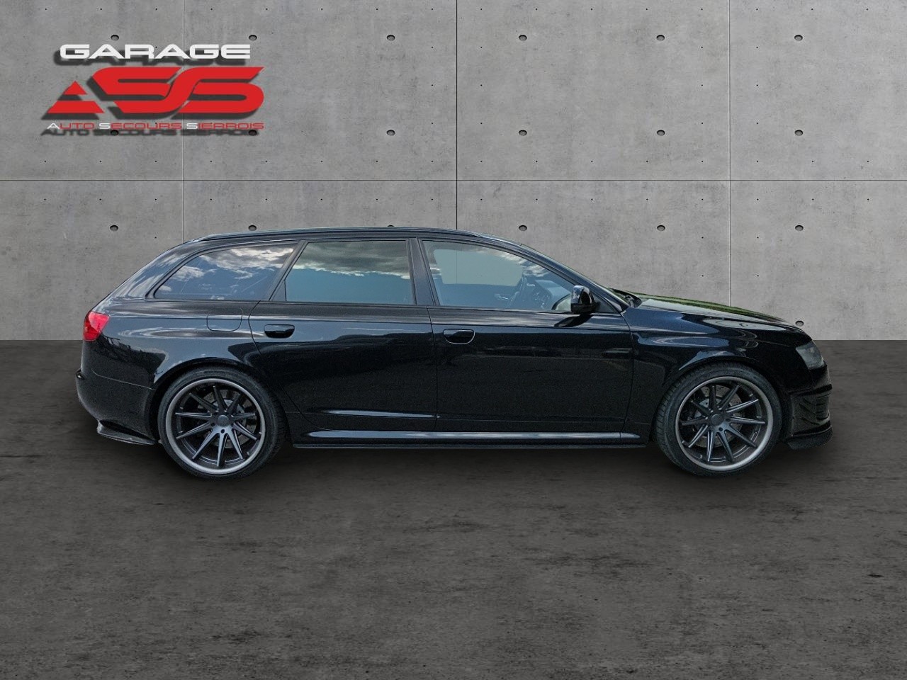 AUDI RS6 Avant 5.0 TFSI V10 quattro tiptronic-image-4