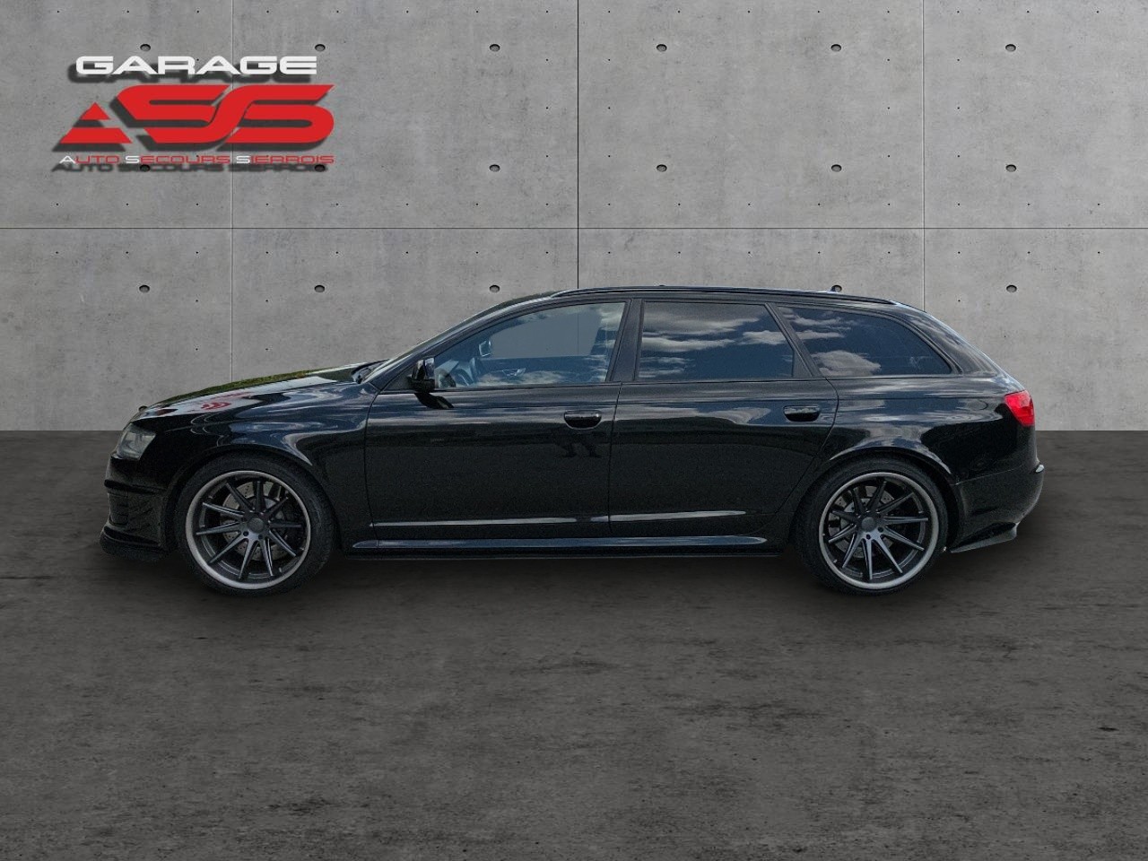 AUDI RS6 Avant 5.0 TFSI V10 quattro tiptronic-image-3