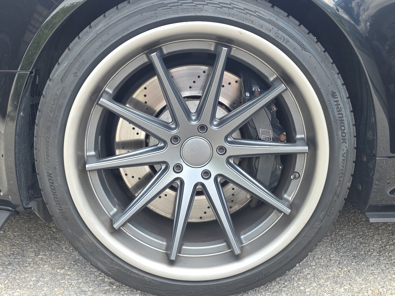 AUDI RS6 Avant 5.0 TFSI V10 quattro tiptronic-image-14