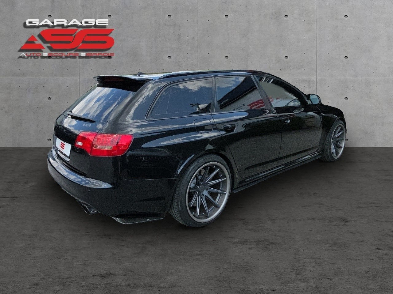 AUDI RS6 Avant 5.0 TFSI V10 quattro tiptronic-image-2