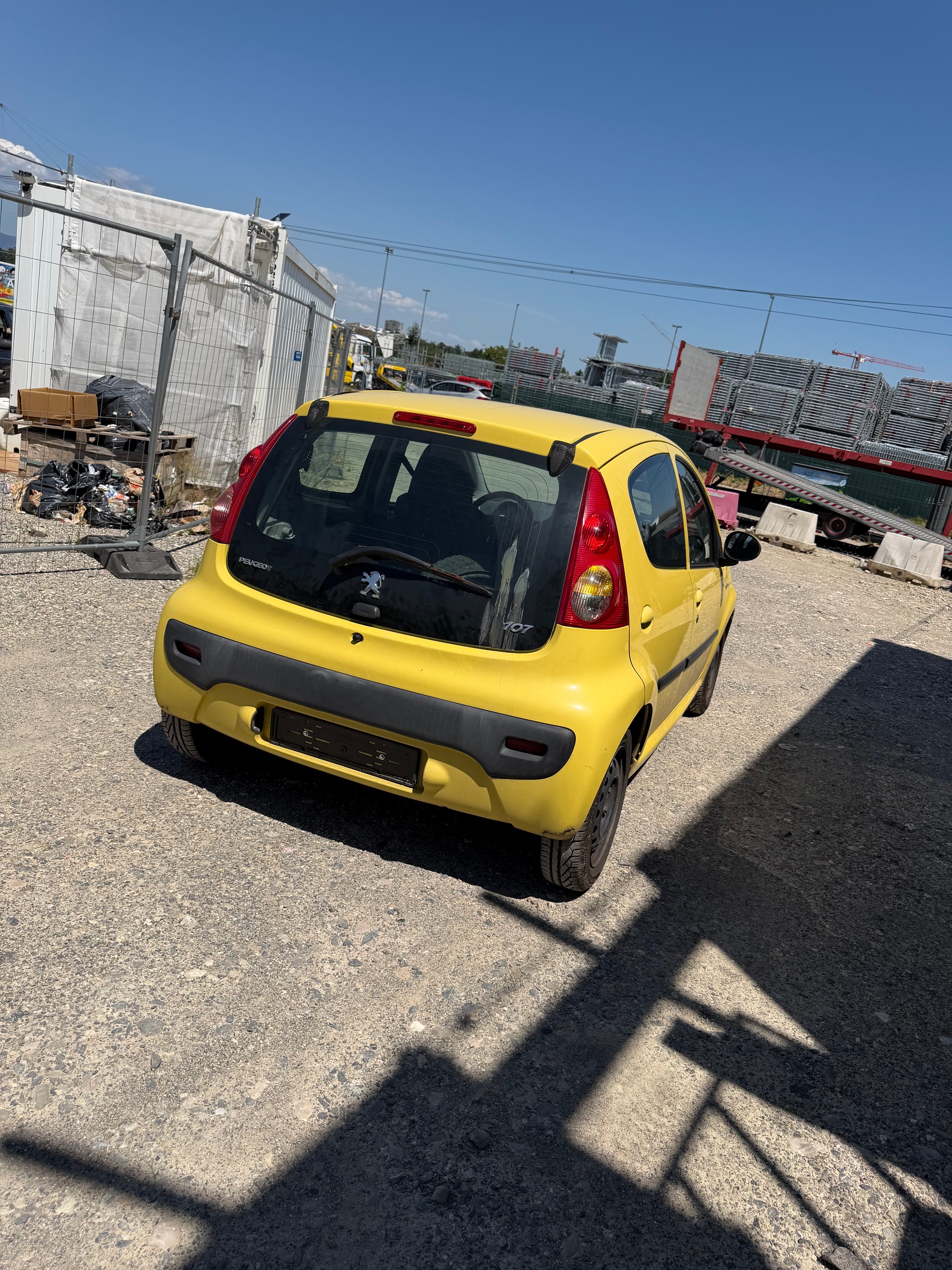 PEUGEOT 107 1.0 Trendy-image-7