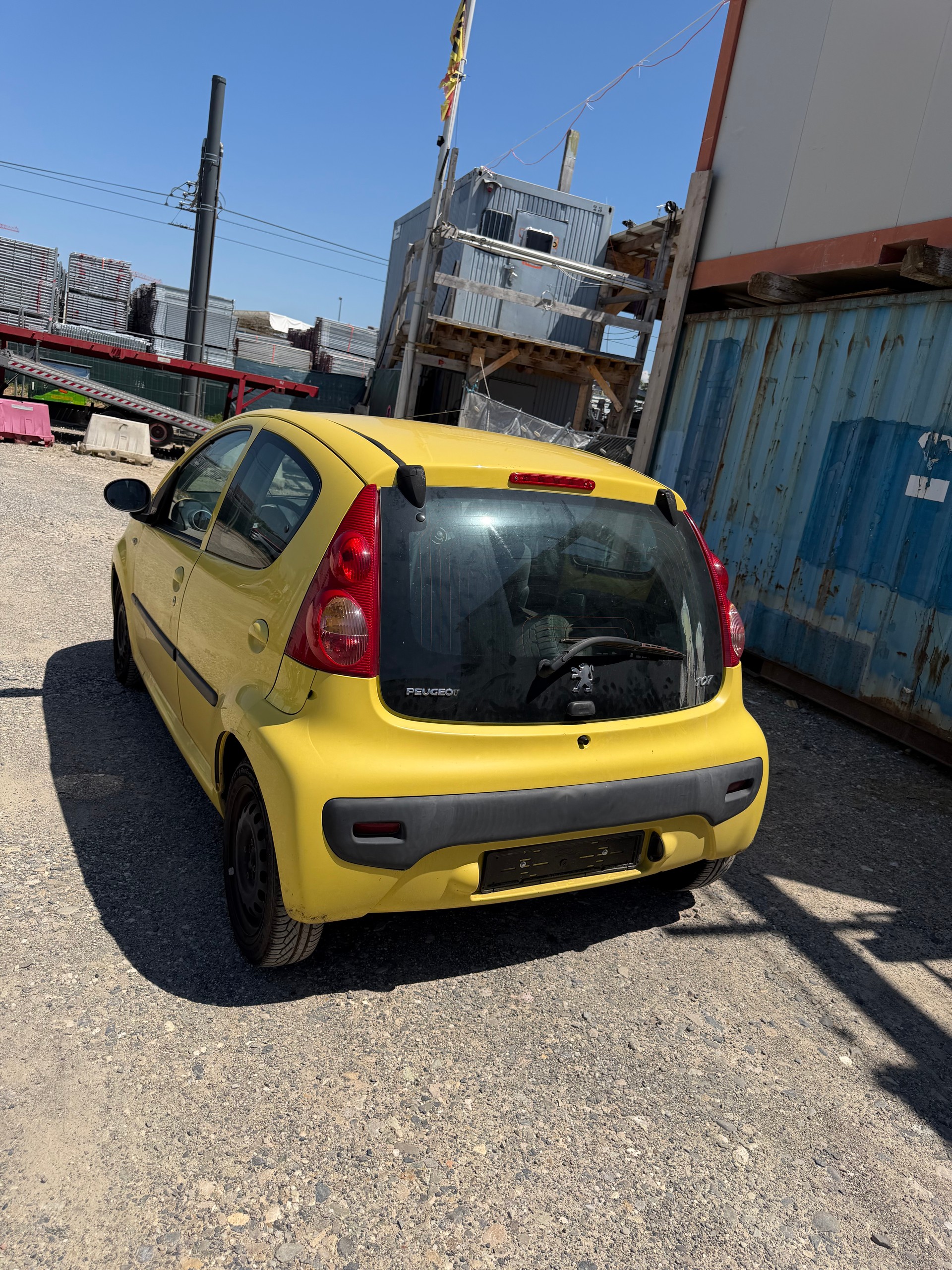 PEUGEOT 107 1.0 Trendy-image-8
