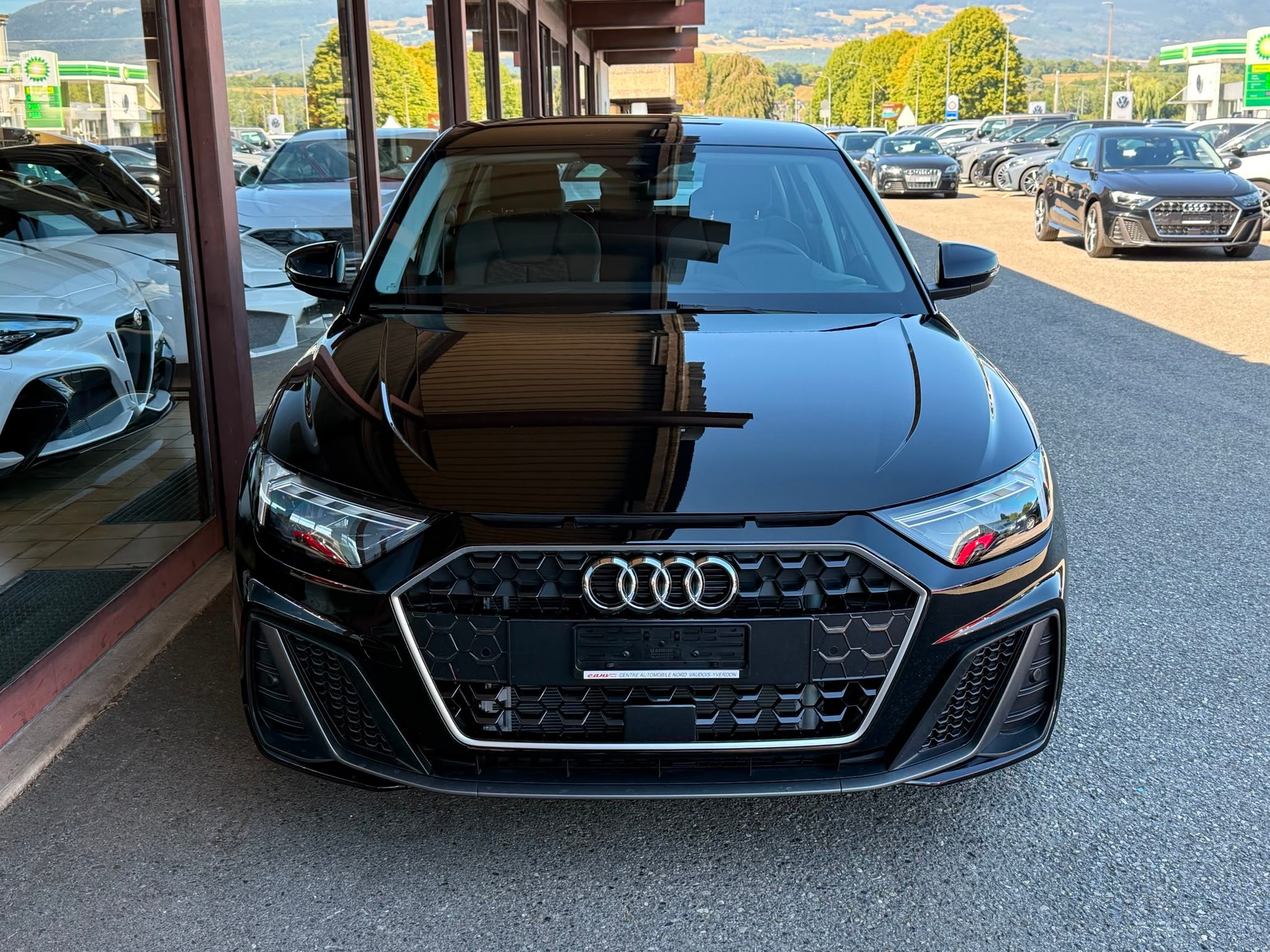 AUDI A1 Sportback 30 TFSI S Line S-tronic-image-2