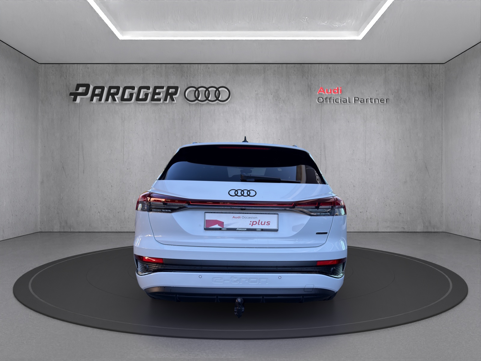 AUDI Q4 e-tron 45 Edition Swiss Ski quattro-image-3