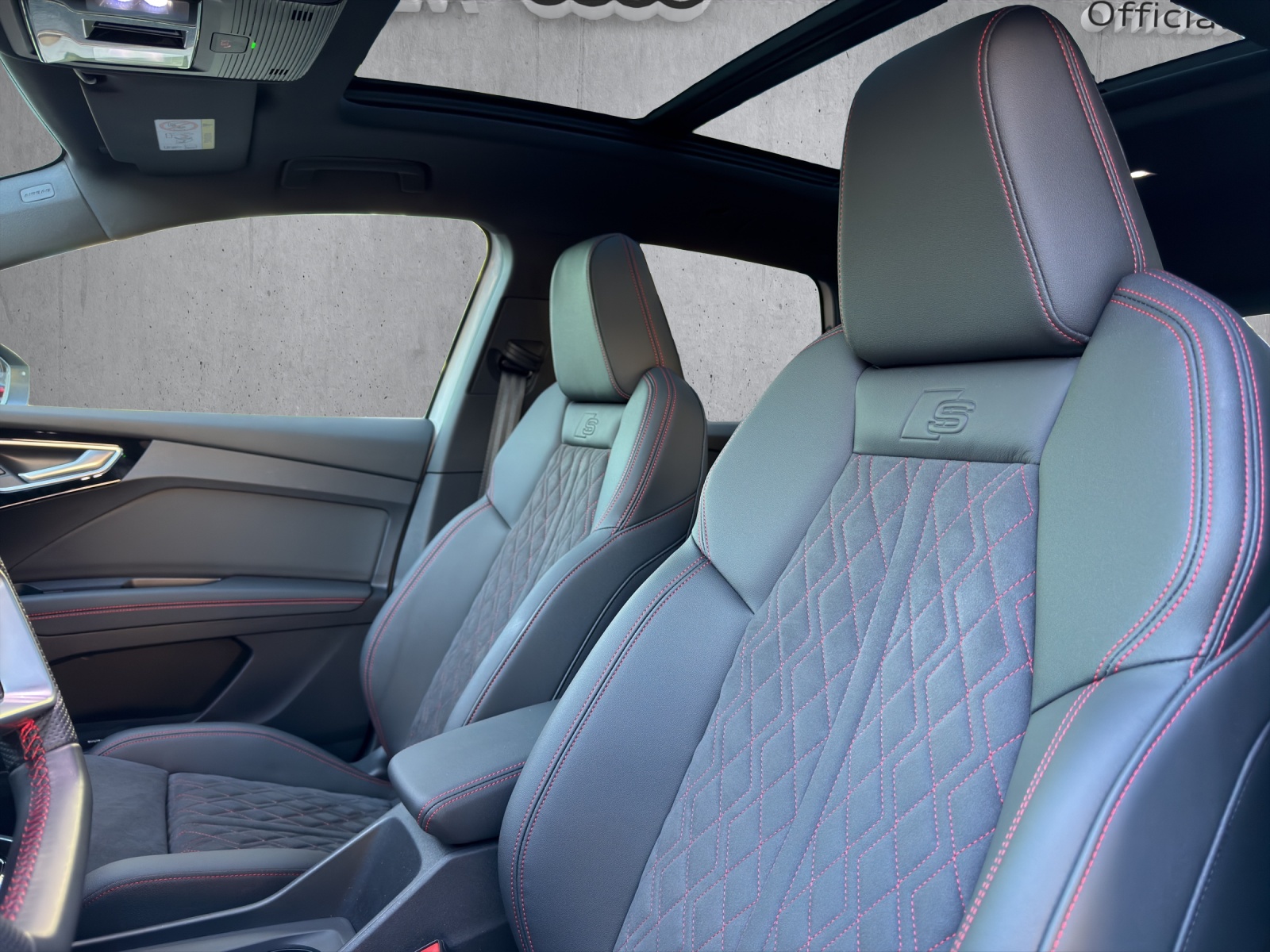 AUDI Q4 e-tron 45 Edition Swiss Ski quattro-image-16
