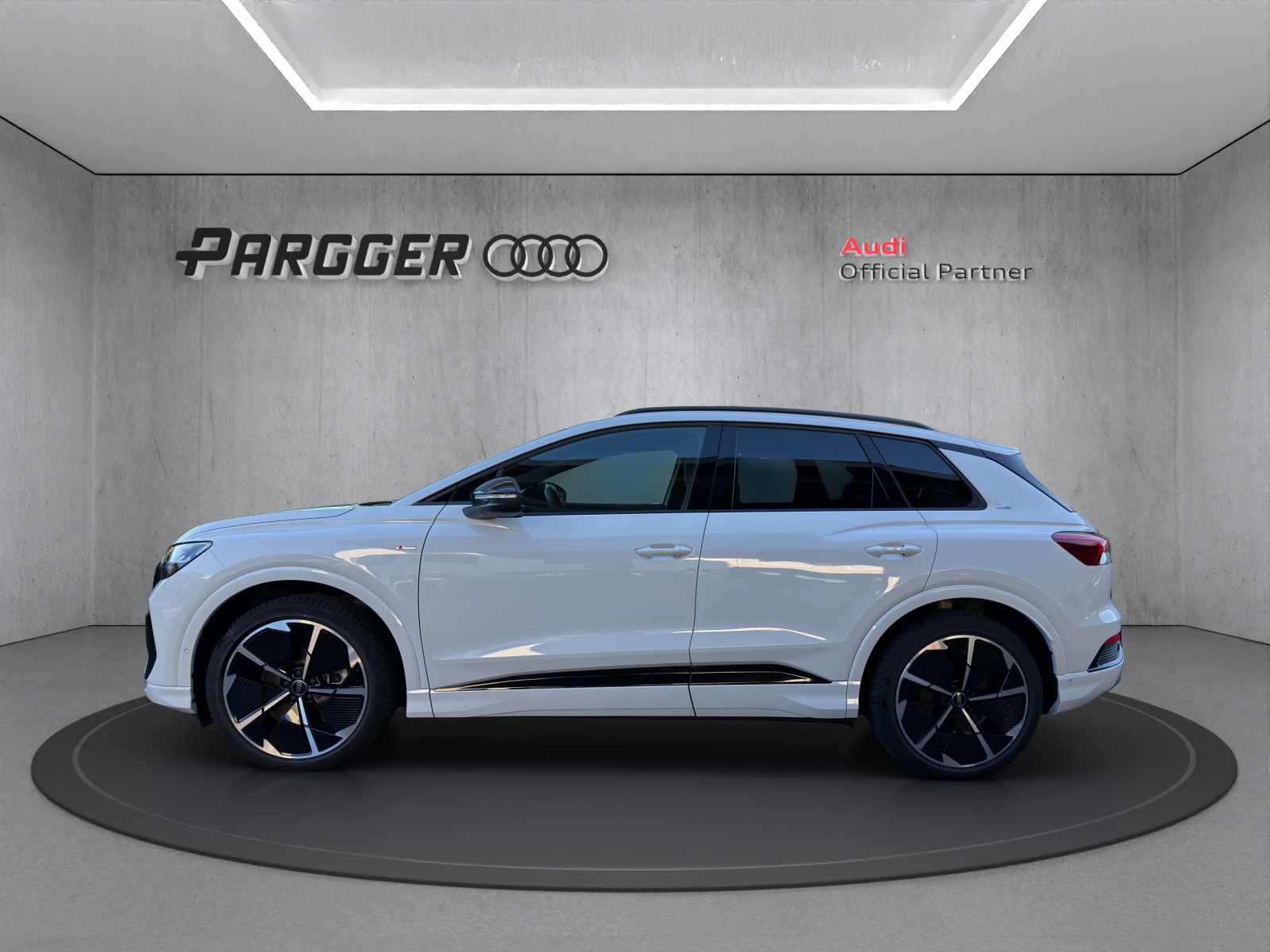 AUDI Q4 e-tron 45 Edition Swiss Ski quattro-image-2