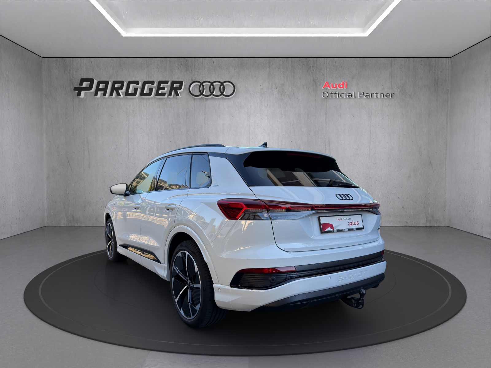 AUDI Q4 e-tron 45 Edition Swiss Ski quattro-image-4