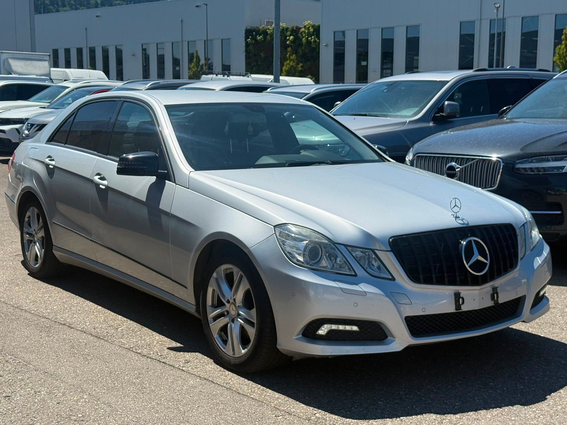 MERCEDES-BENZ E 350 Avantgarde 4Matic 7G-Tronic-image-1