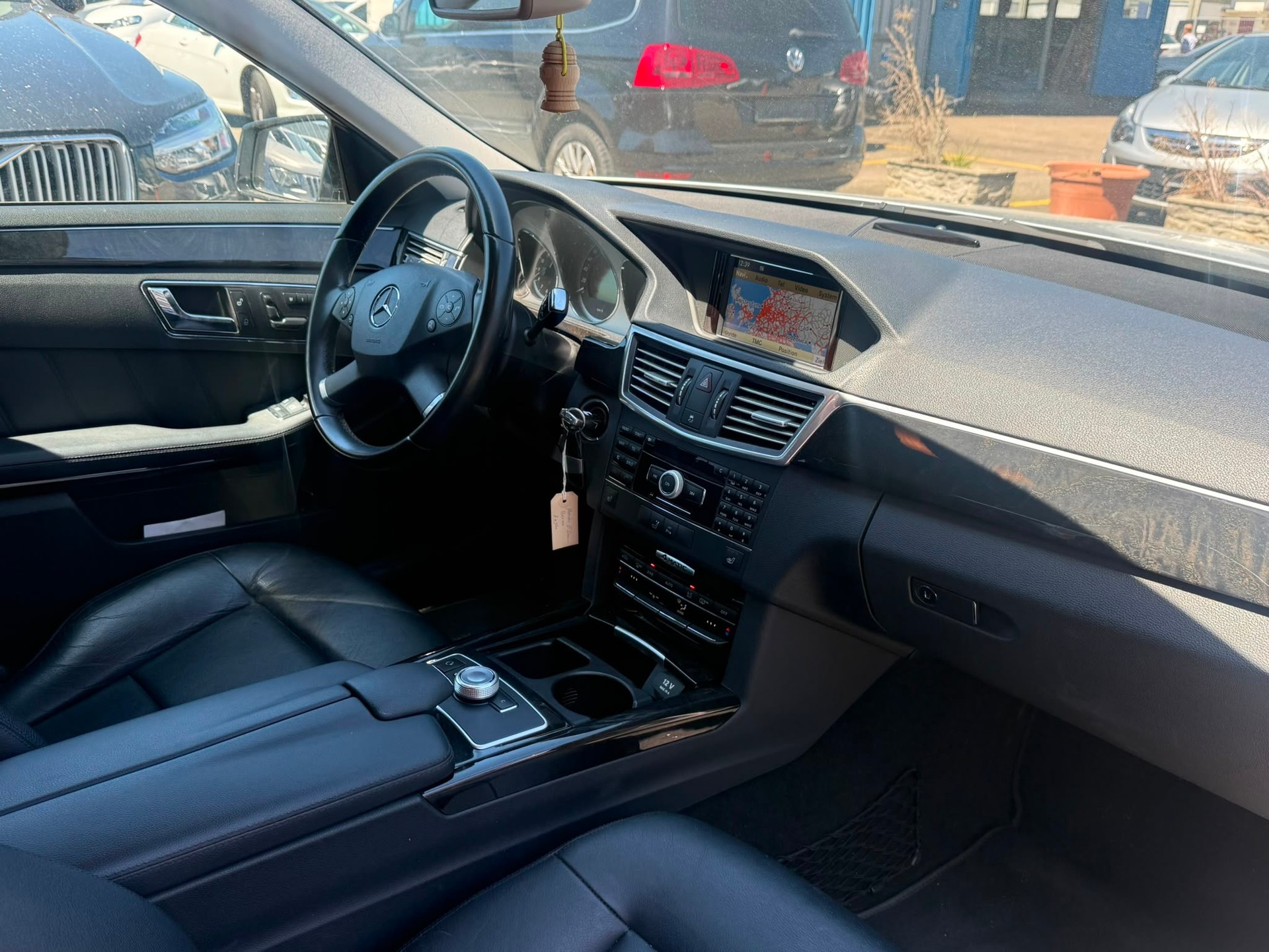 MERCEDES-BENZ E 350 Avantgarde 4Matic 7G-Tronic-image-5