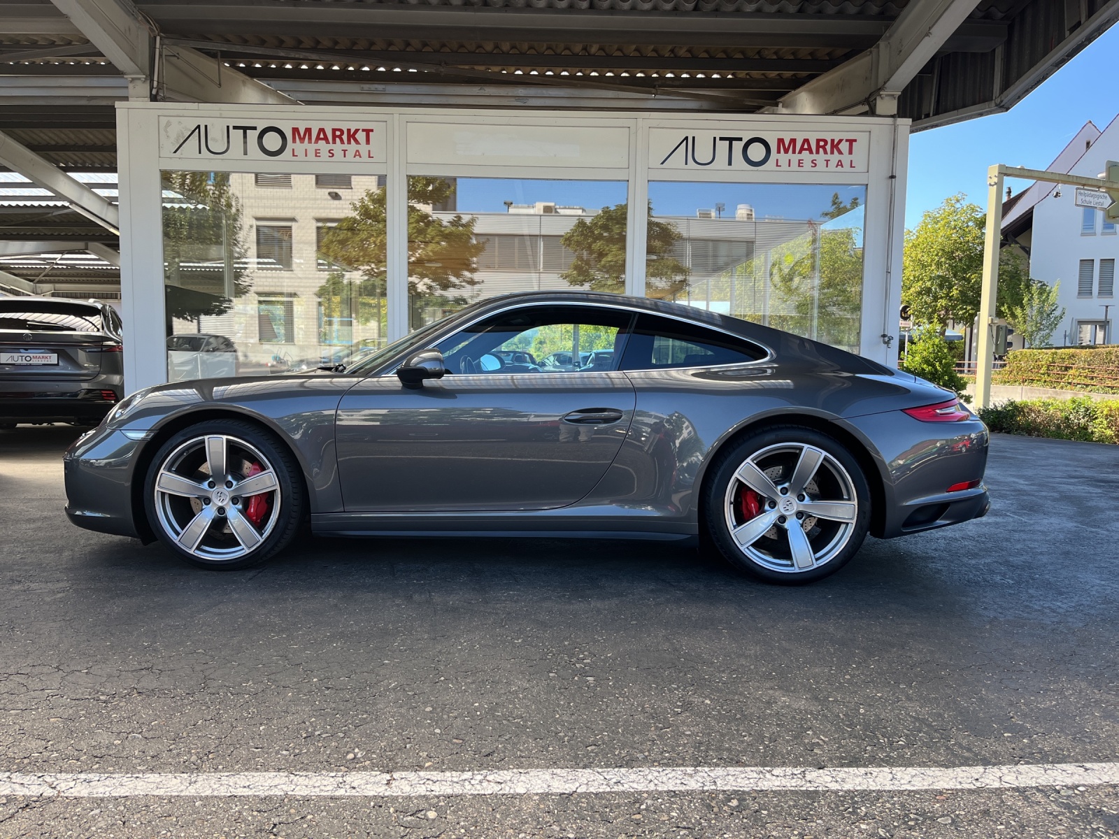 PORSCHE 911 Carrera 4S PDK-image-1