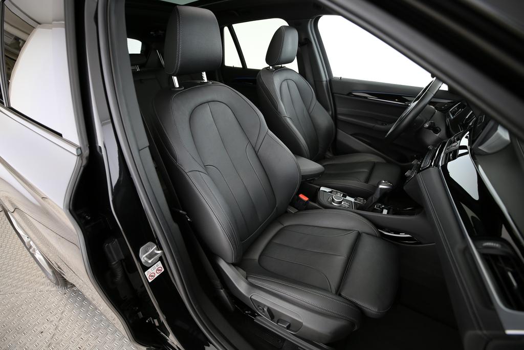 BMW X1 25e xDrive-image-15