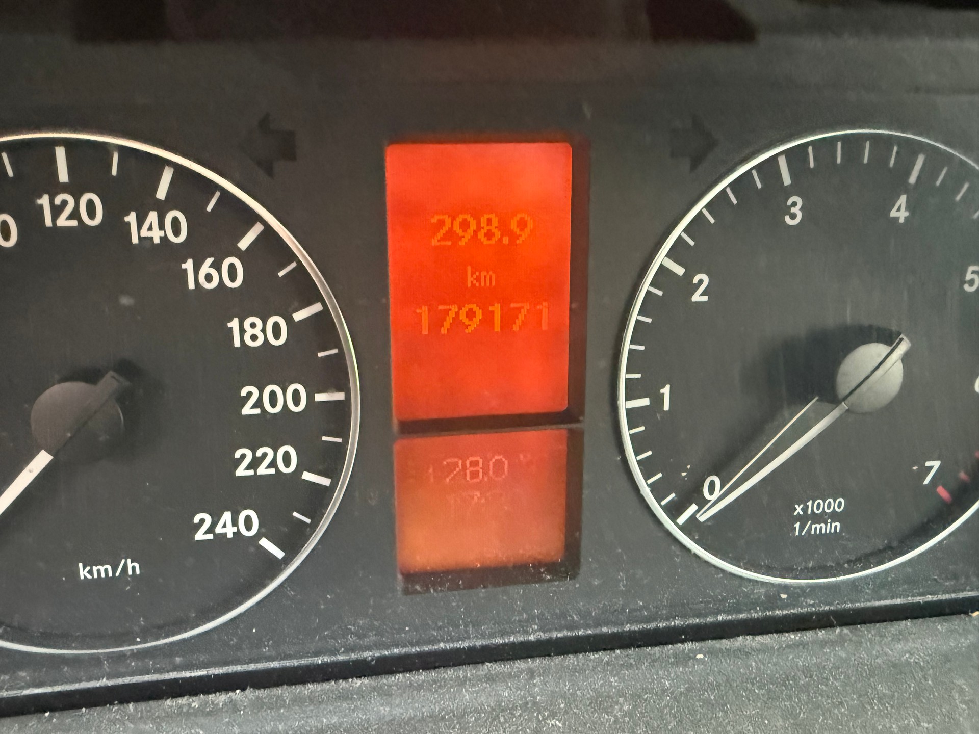 MERCEDES-BENZ A 150 Elégance-image-3