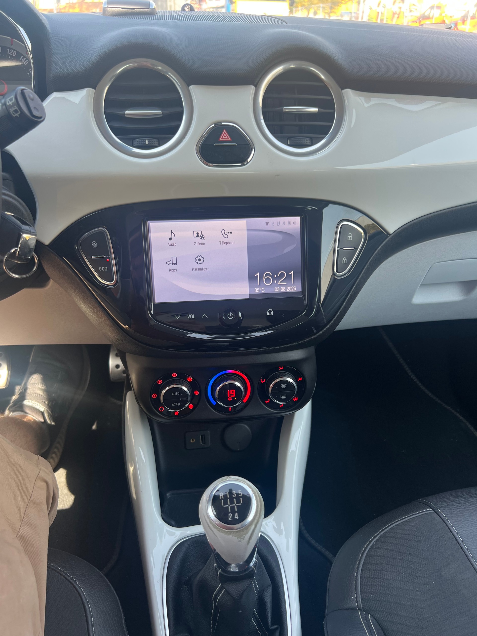OPEL Adam 1.4 ecoFLEX White Link-image-12