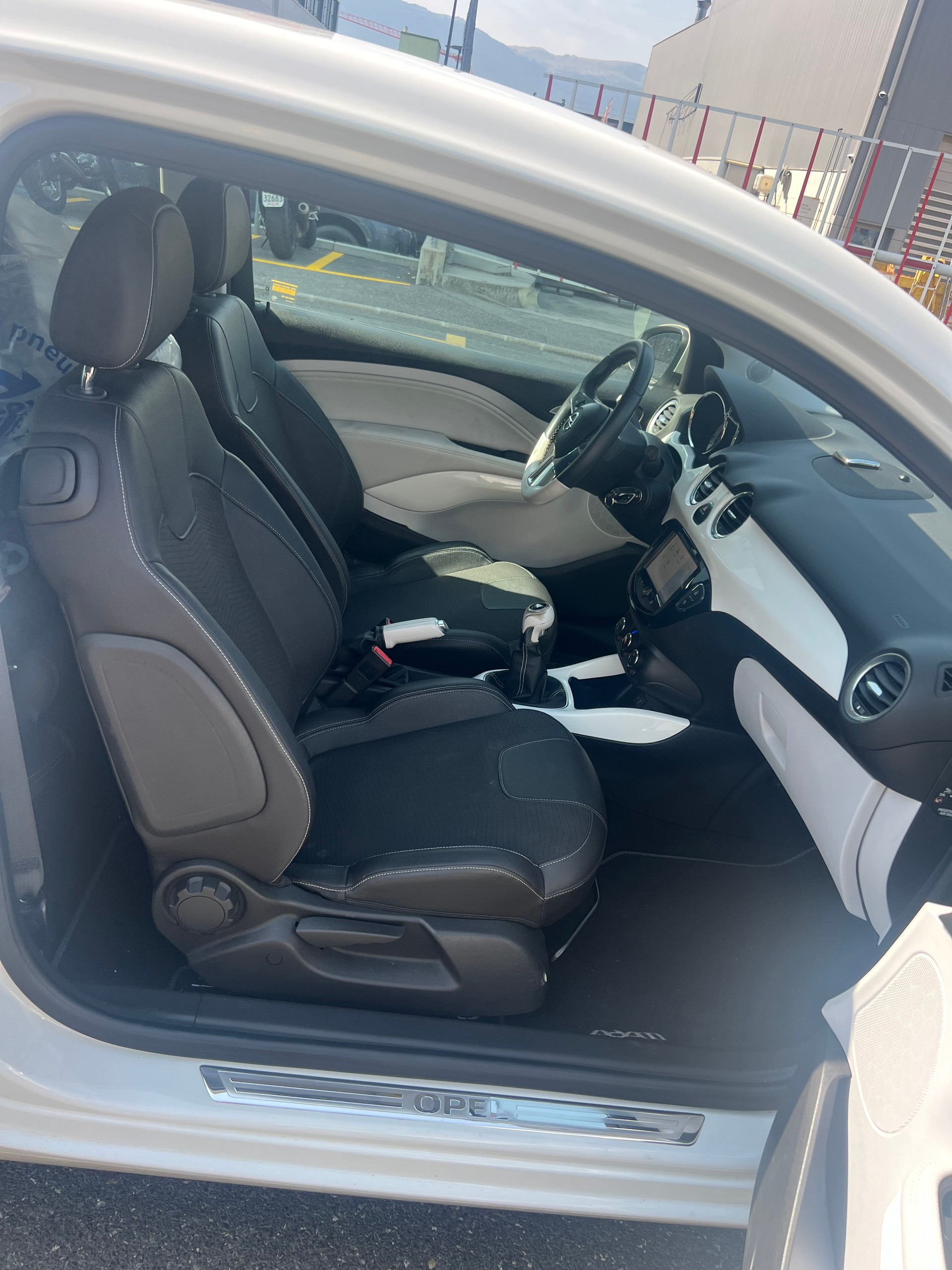 OPEL Adam 1.4 ecoFLEX White Link-image-14
