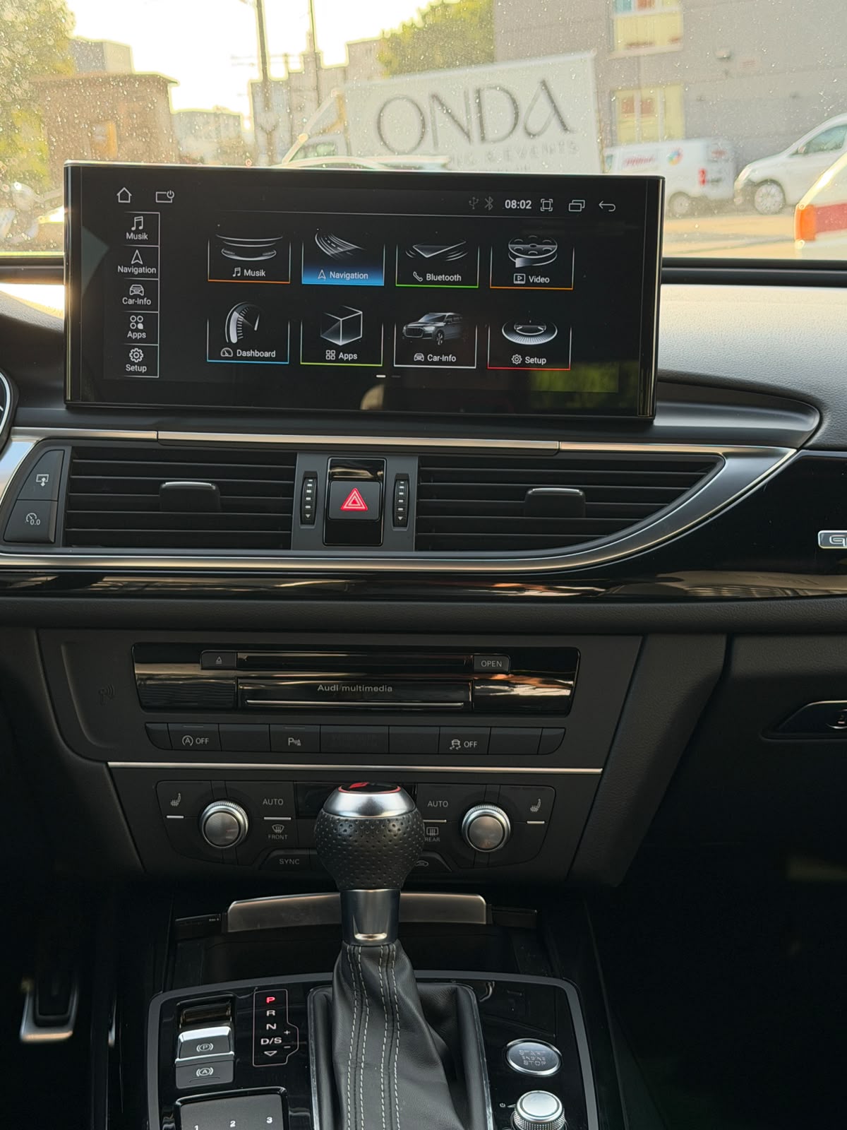 AUDI 4.0 V8 TFSI quattro T-Tronic-image-4