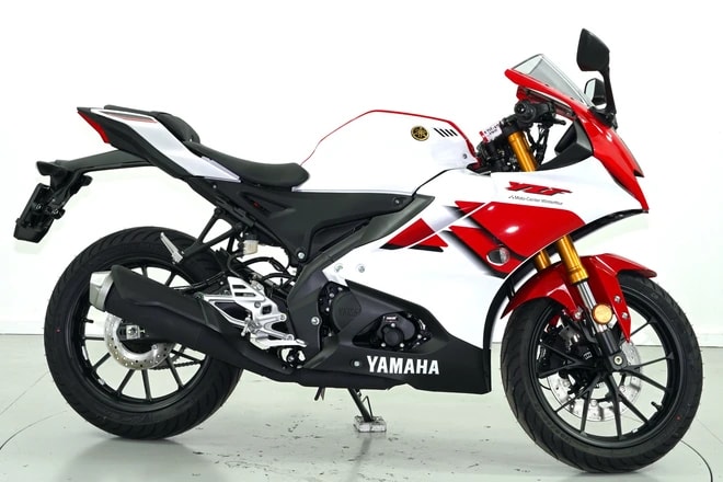 YAMAHA YZF-R125 ABS 70th Anniv.-showroom-element-3