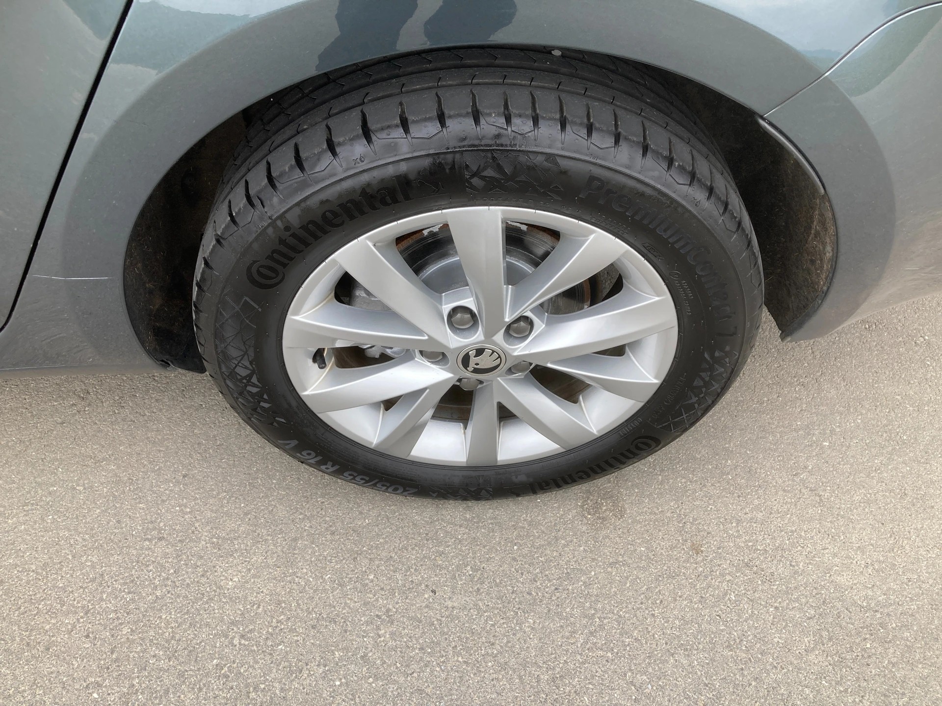 SKODA Octavia Combi 2.0 TDI Ambition 4x4 DSG-image-6