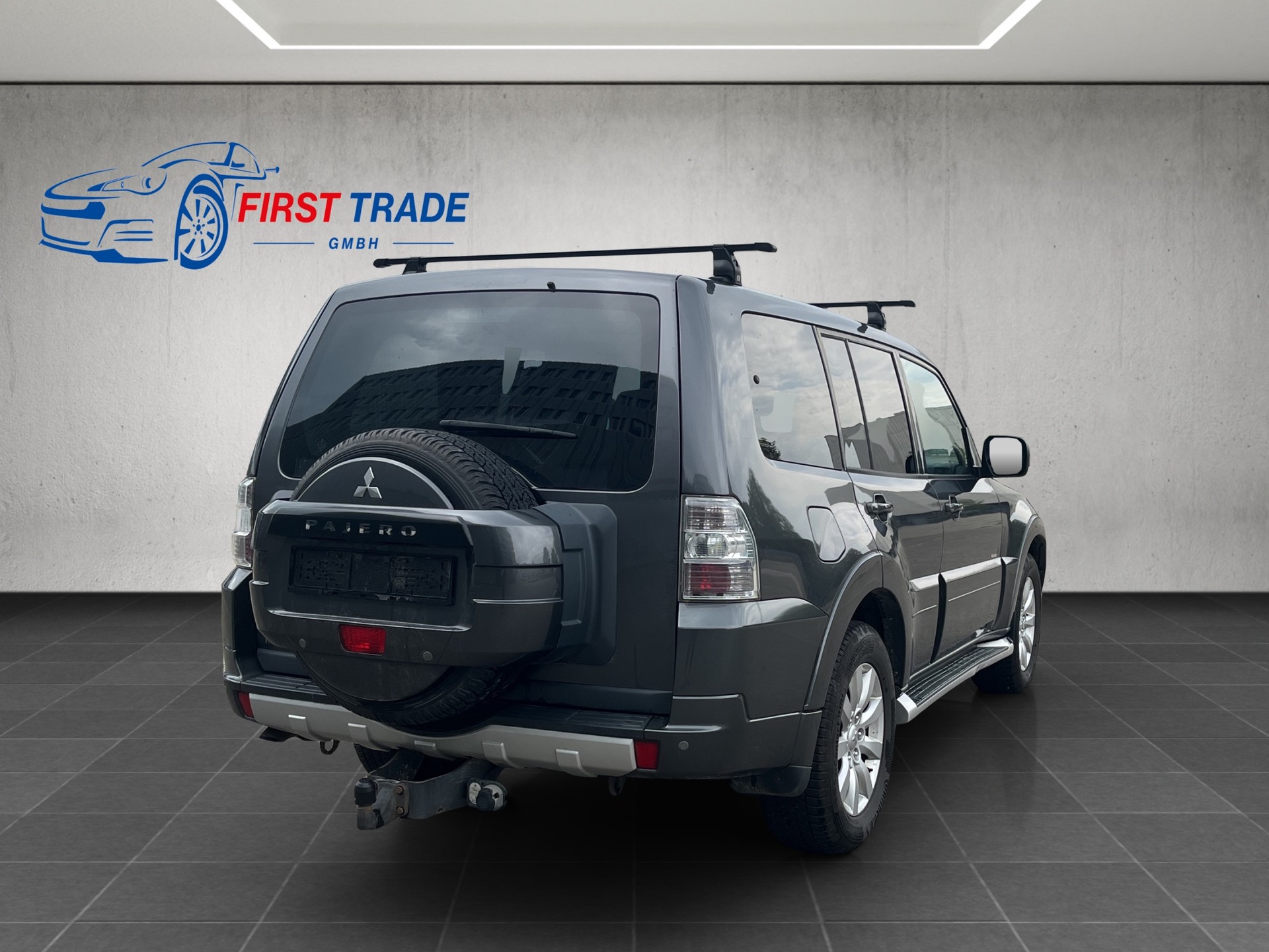MITSUBISHI Pajero 3.2 DI-D Swiss Edition Automatic-image-4