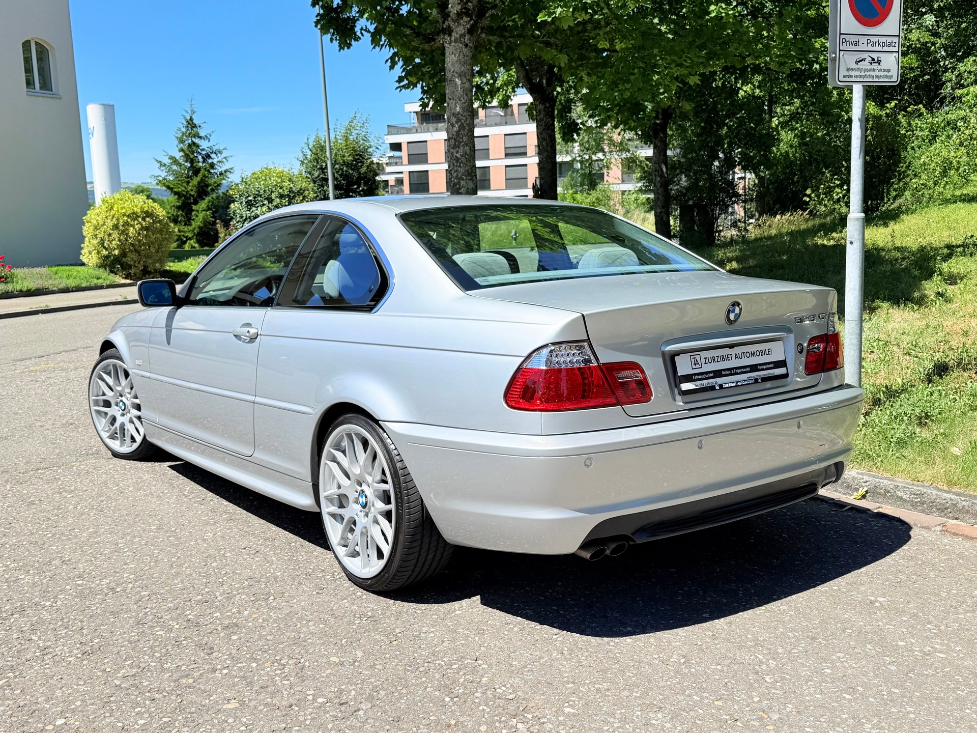 BMW 323Ci Coupé-image-6