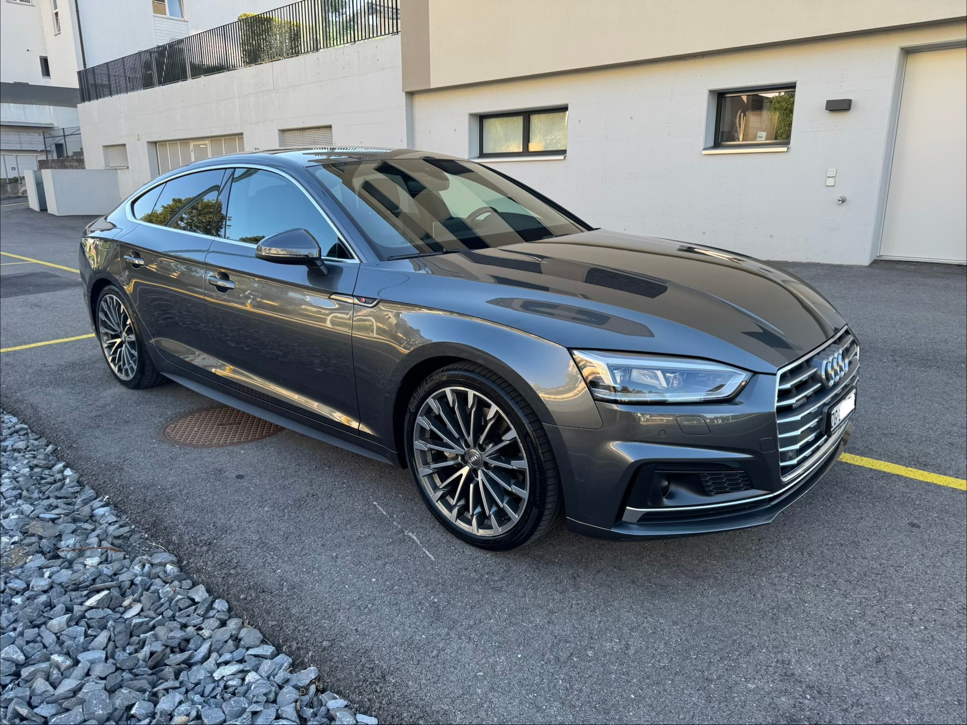 AUDI 2.0 TDI Sport quattro S-Tronic-image-0