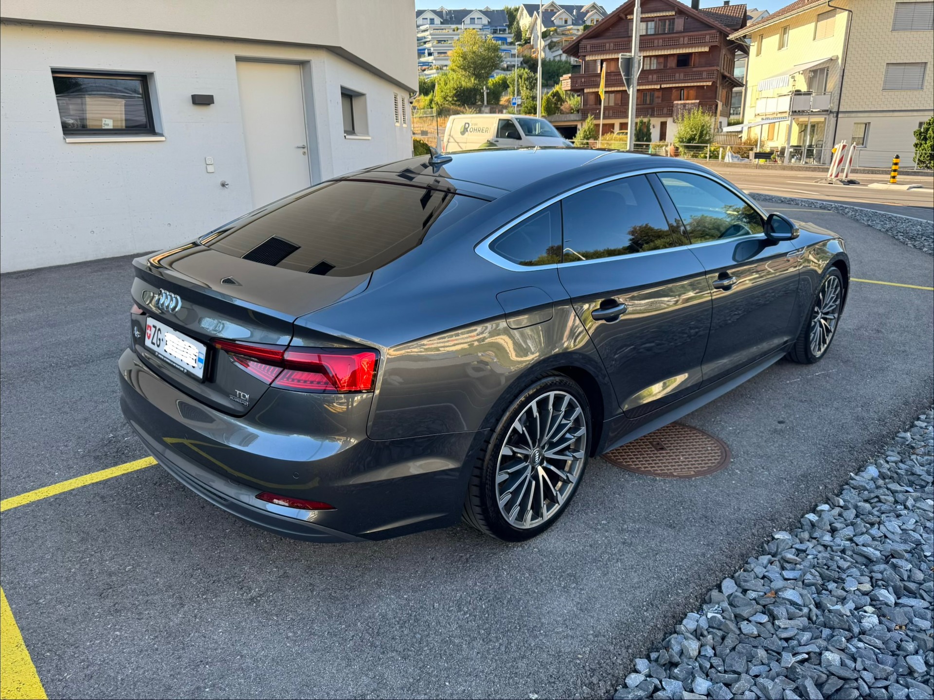 AUDI 2.0 TDI Sport quattro S-Tronic-image-1