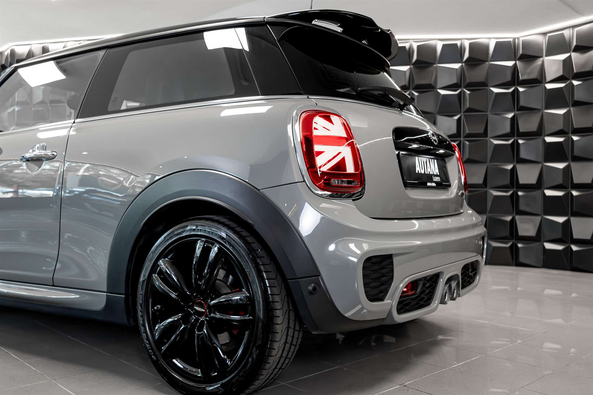MINI Cooper John Cooper Works-image-29