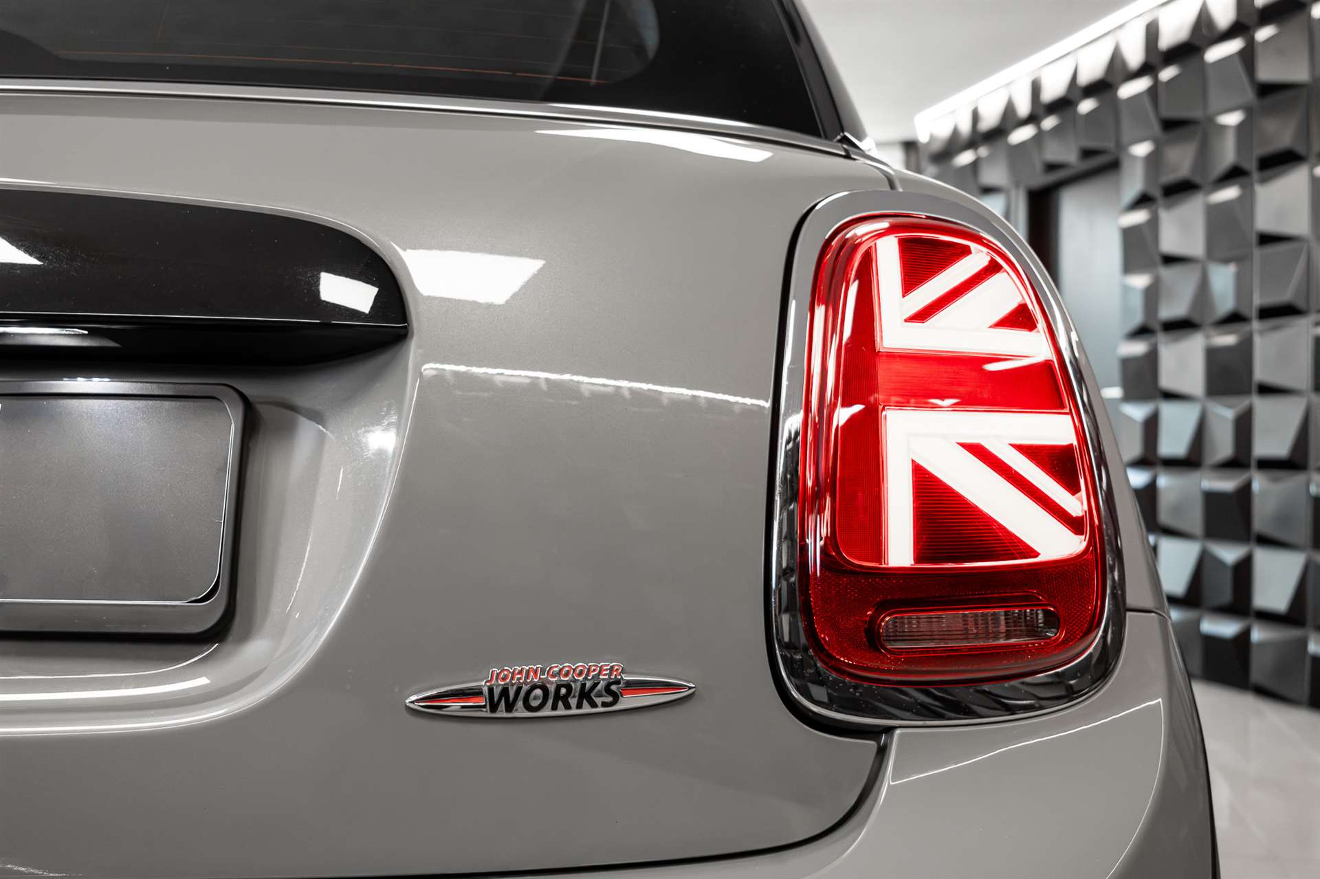 MINI Cooper John Cooper Works-image-30