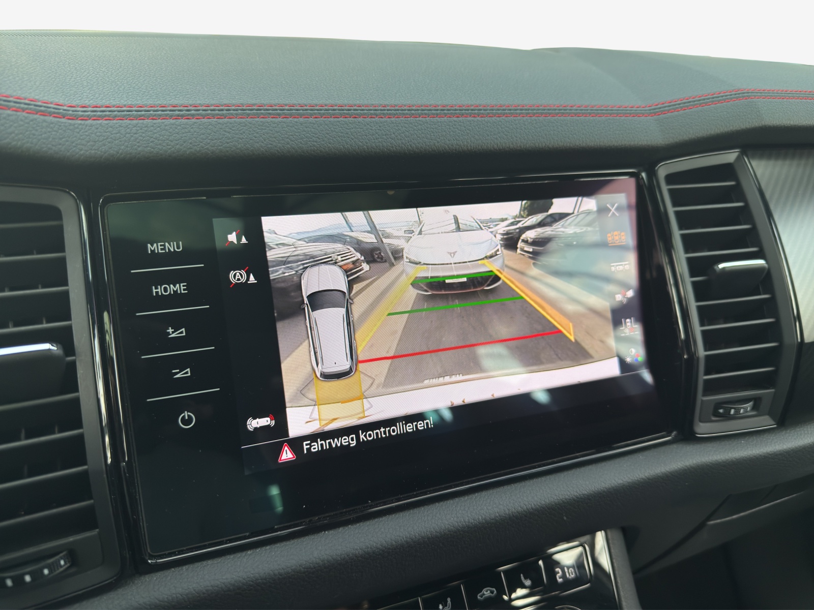 SKODA Kodiaq 2.0 TSI 4x4 RS-image-14