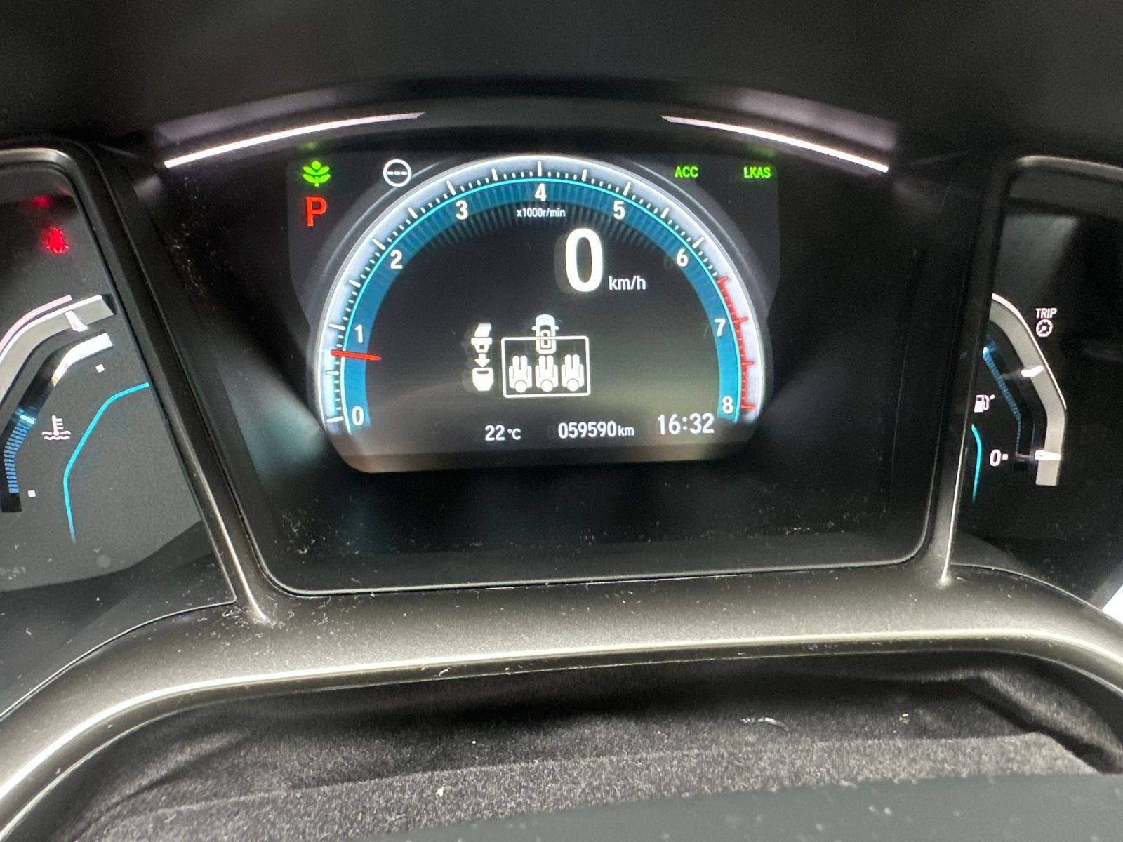 HONDA Civic 1.5 VTEC Prestige CVT-image-14