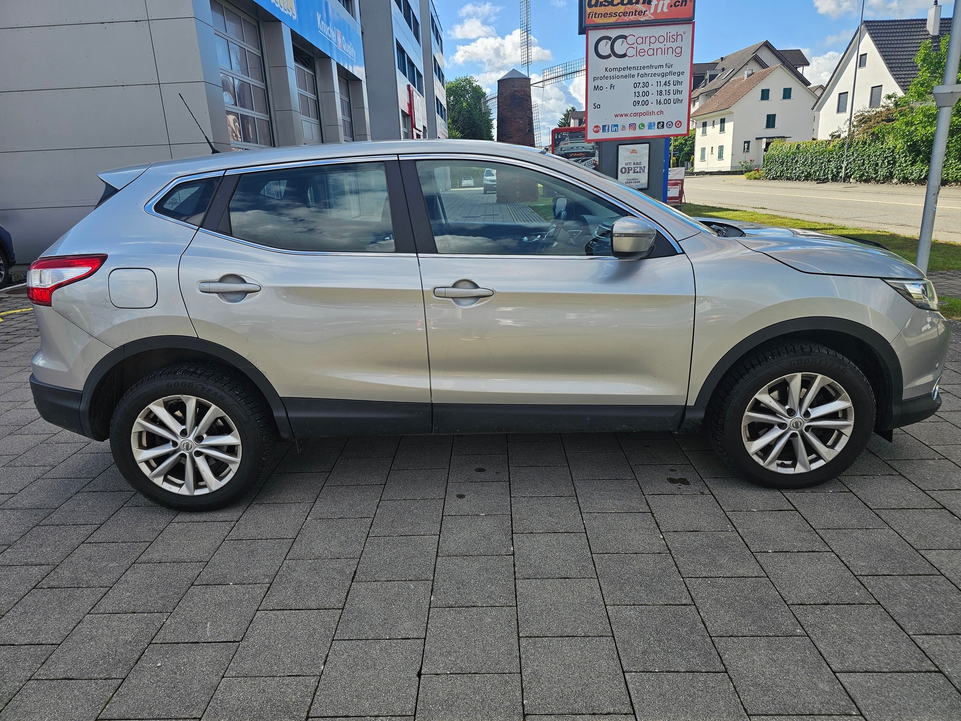 NISSAN Qashqai 1.6 dCi N-Connecta ALL-MODE 4x4-image-5