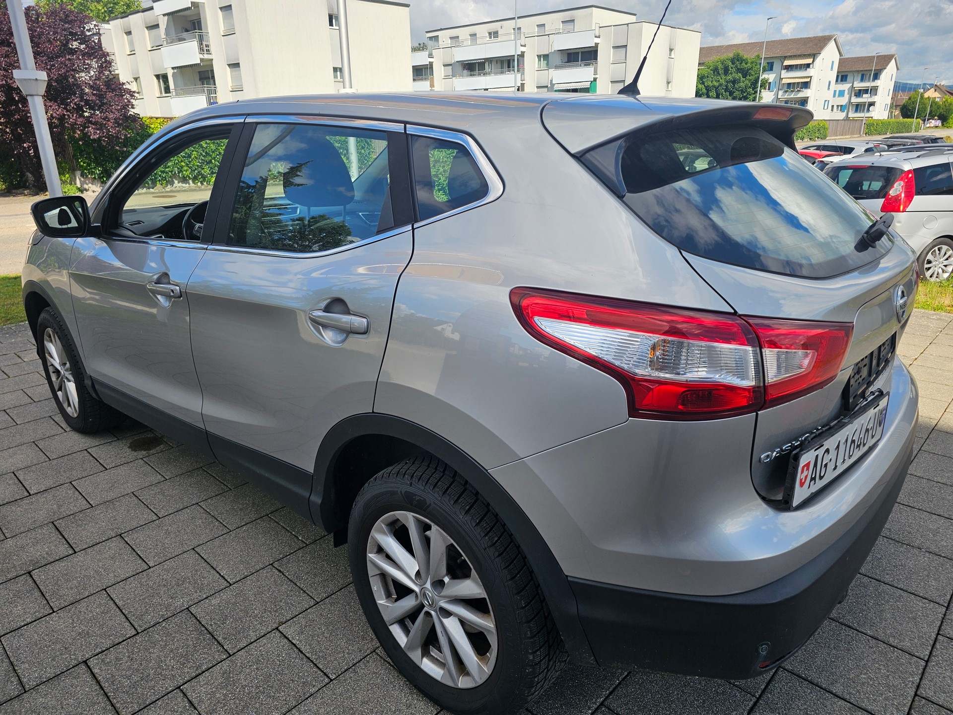 NISSAN Qashqai 1.6 dCi N-Connecta ALL-MODE 4x4-image-4