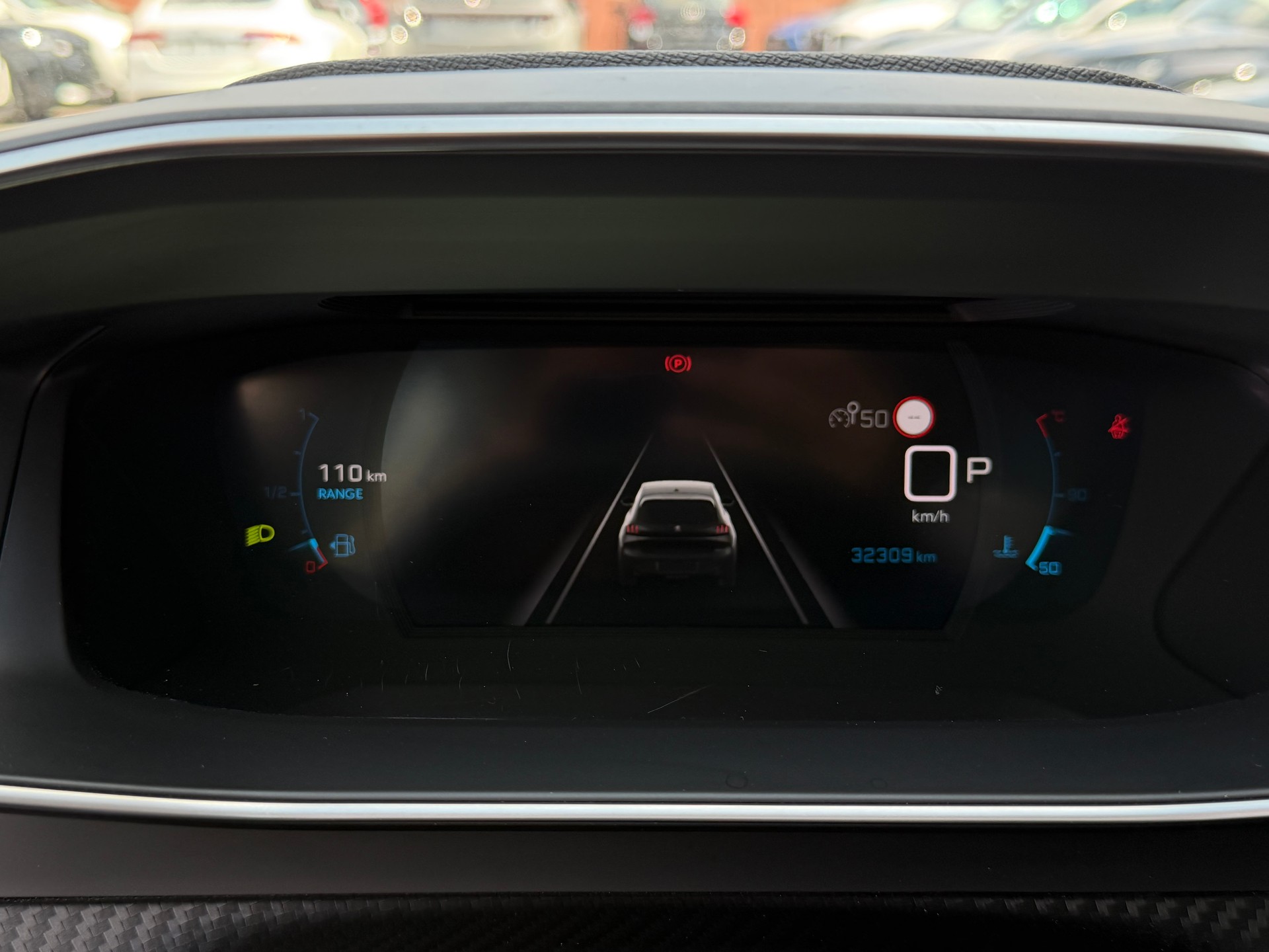 PEUGEOT 208 1.2 PureTech Allure EAT8-image-8