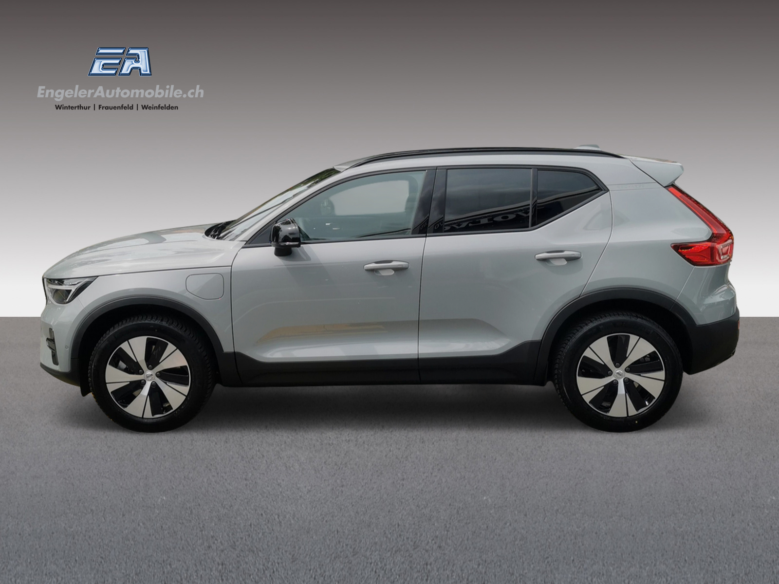 VOLVO XC40 1.5 T4 PiH Plus Dark-image-4